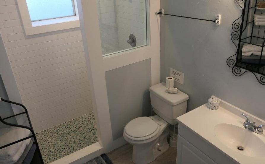 Two-Bedroom Apartment photo 2