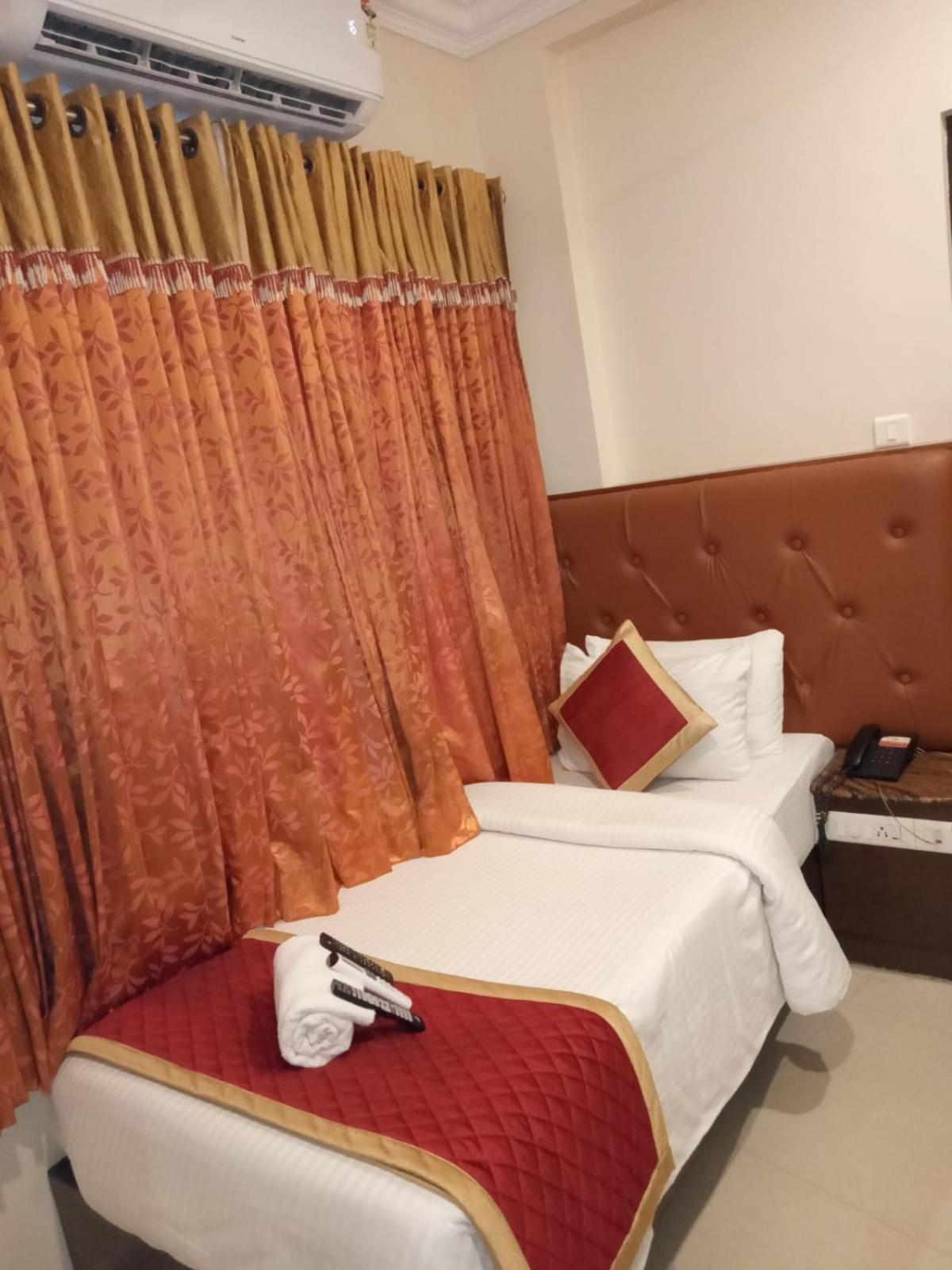 Single Room photo 2