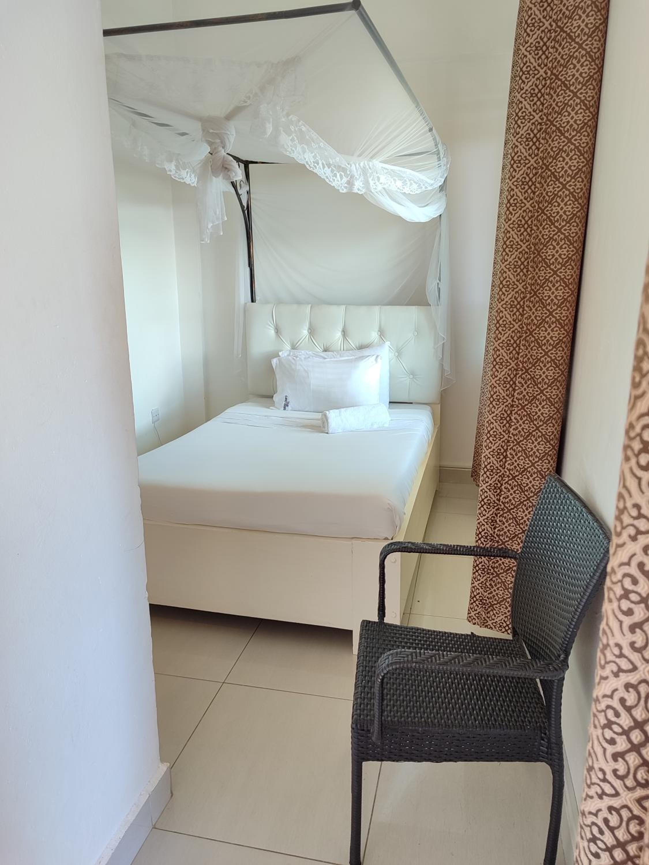 Deluxe Junior Suite photo 3