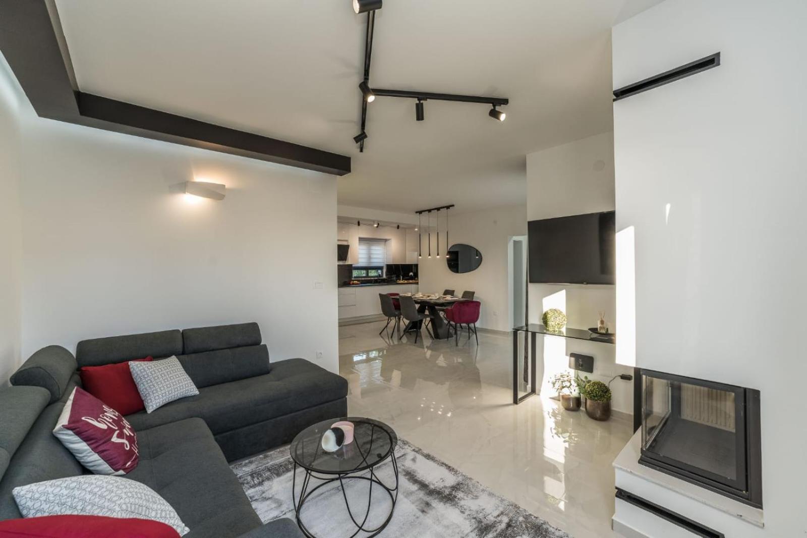 Villa con Piscina Privata