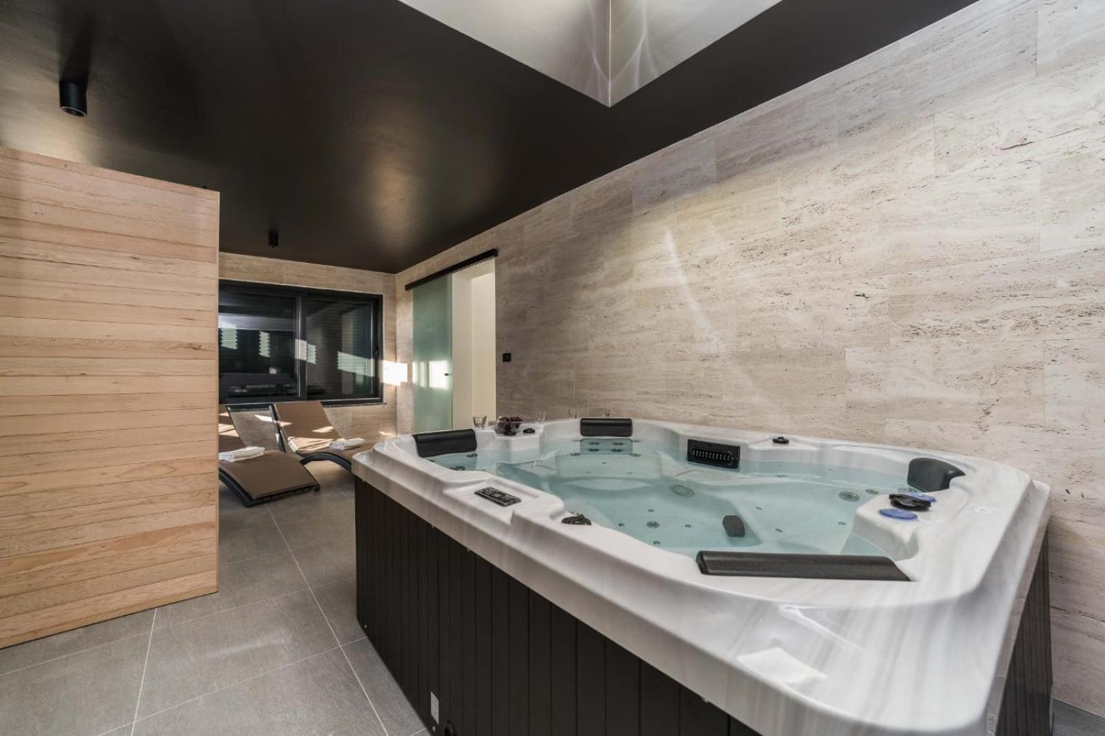 Villa with Private Pool photo 2