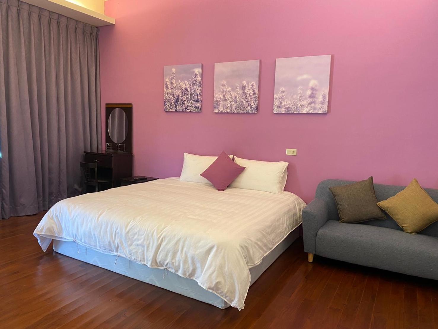 Deluxe Double Room with Shower