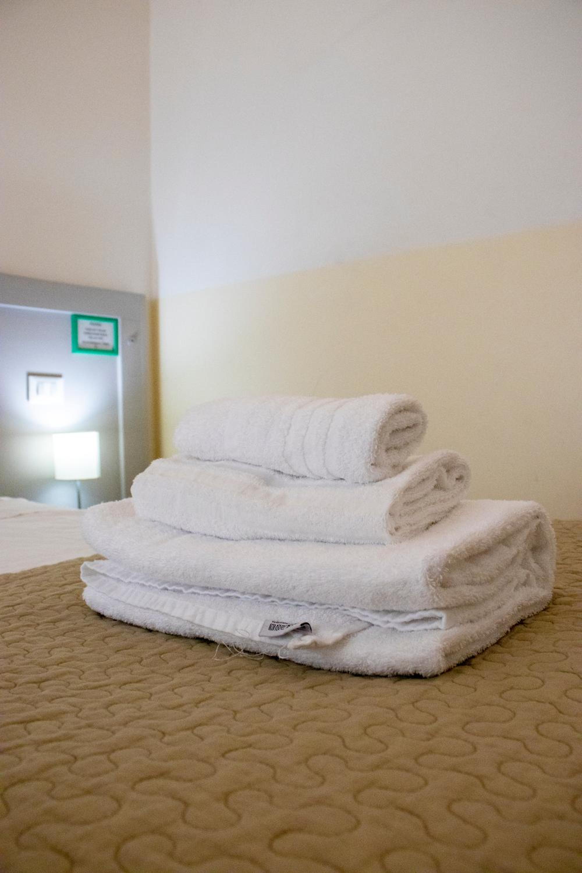 Double or Twin Room photo 2