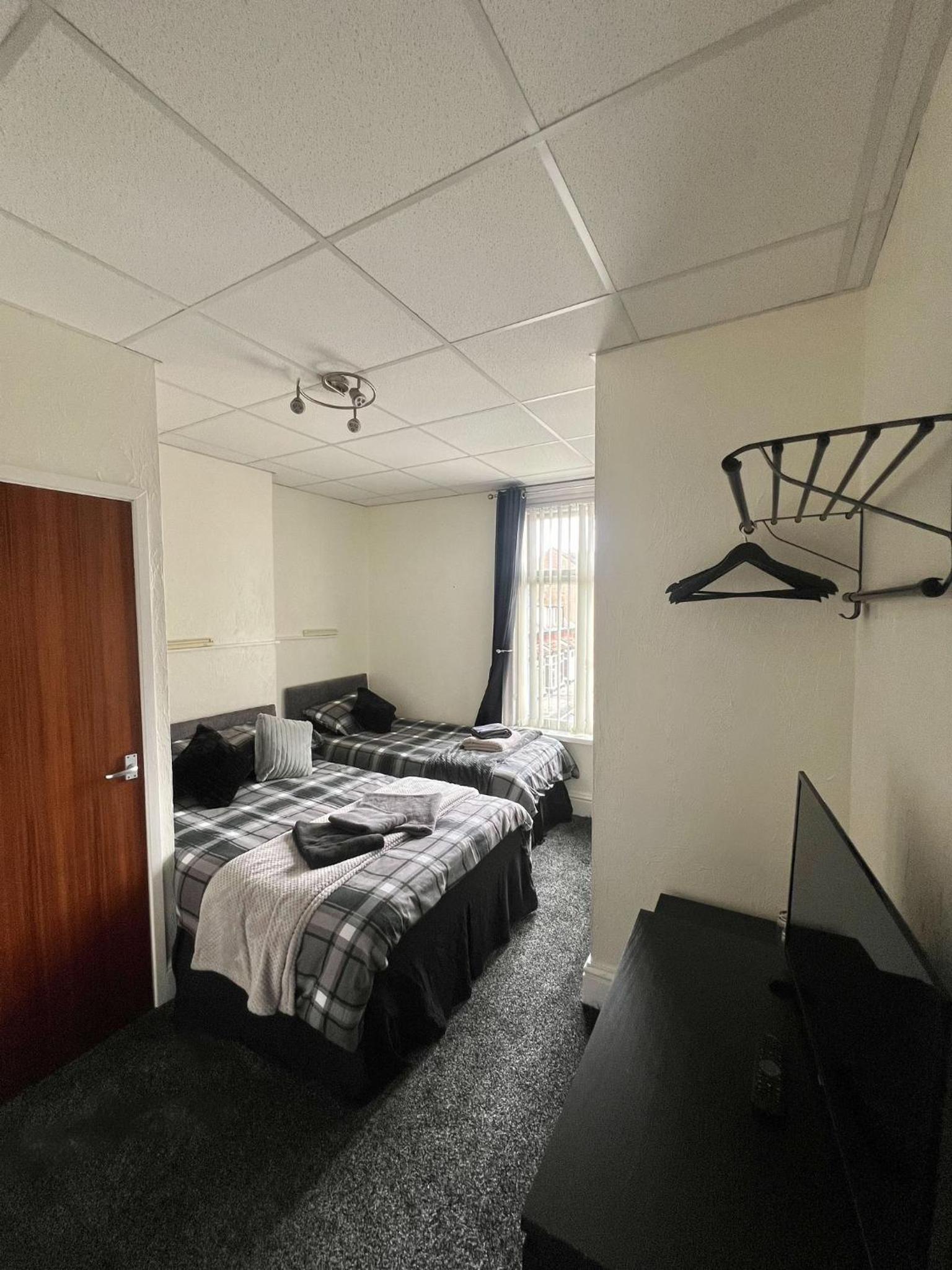 Triple Room with Private Bathroom