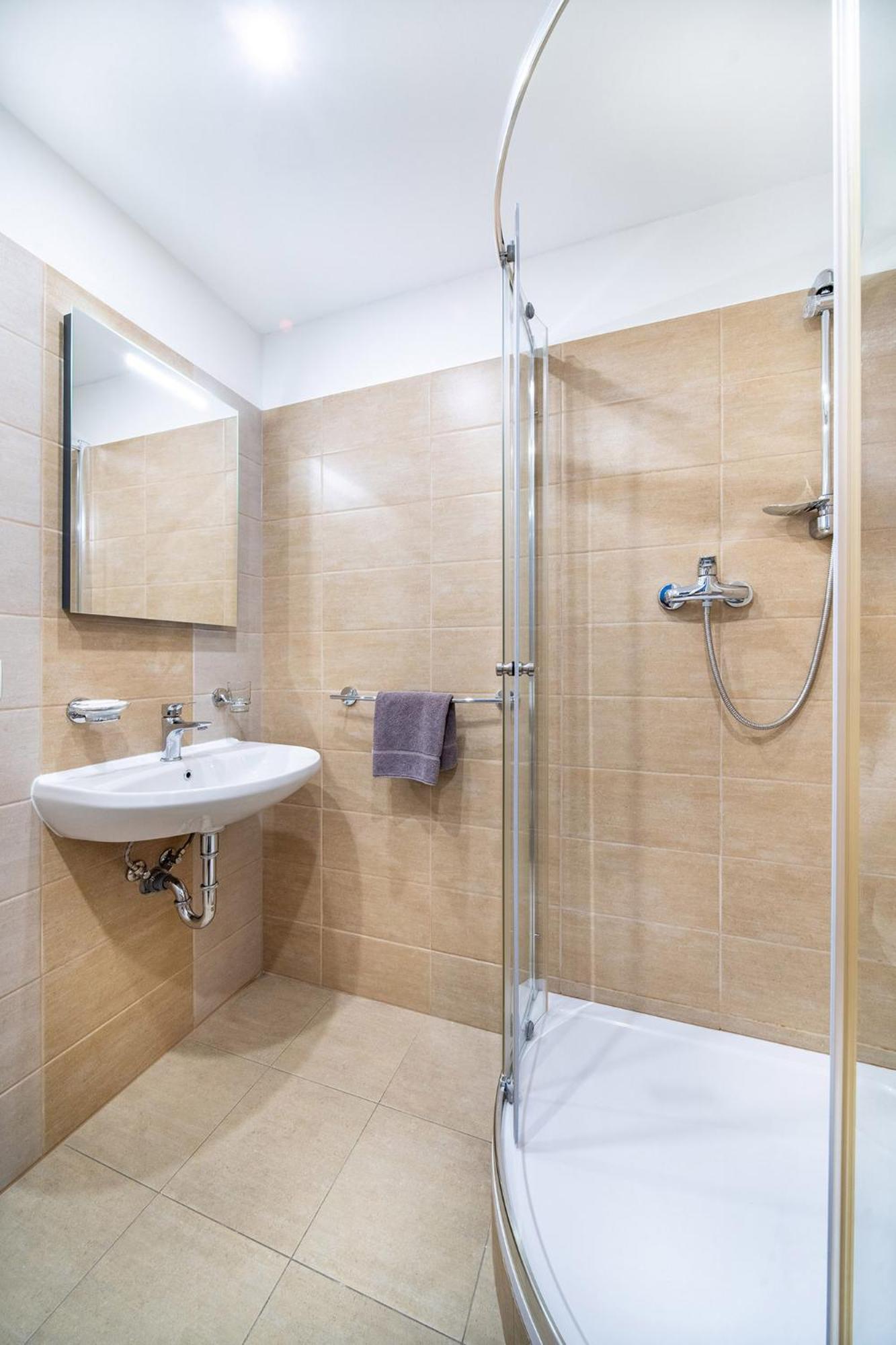 Double Room with Private Bathroom photo 2