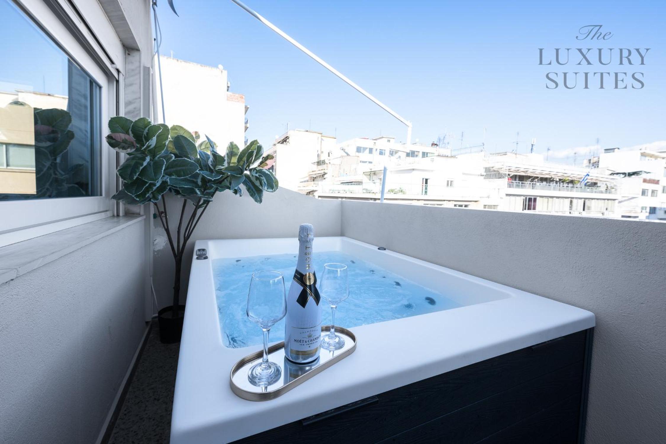 Suite with Hot Tub