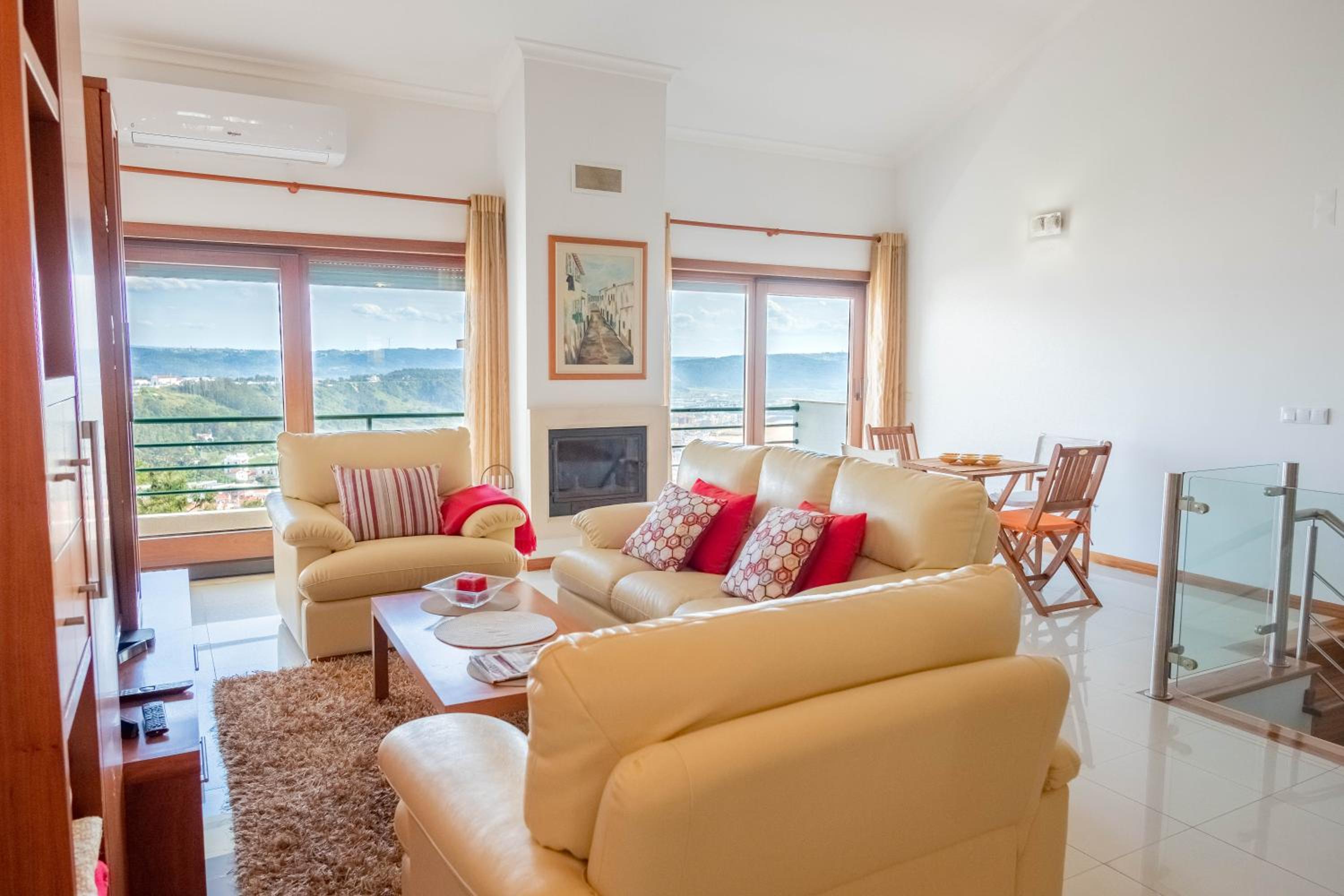 Four-Bedroom House photo 1