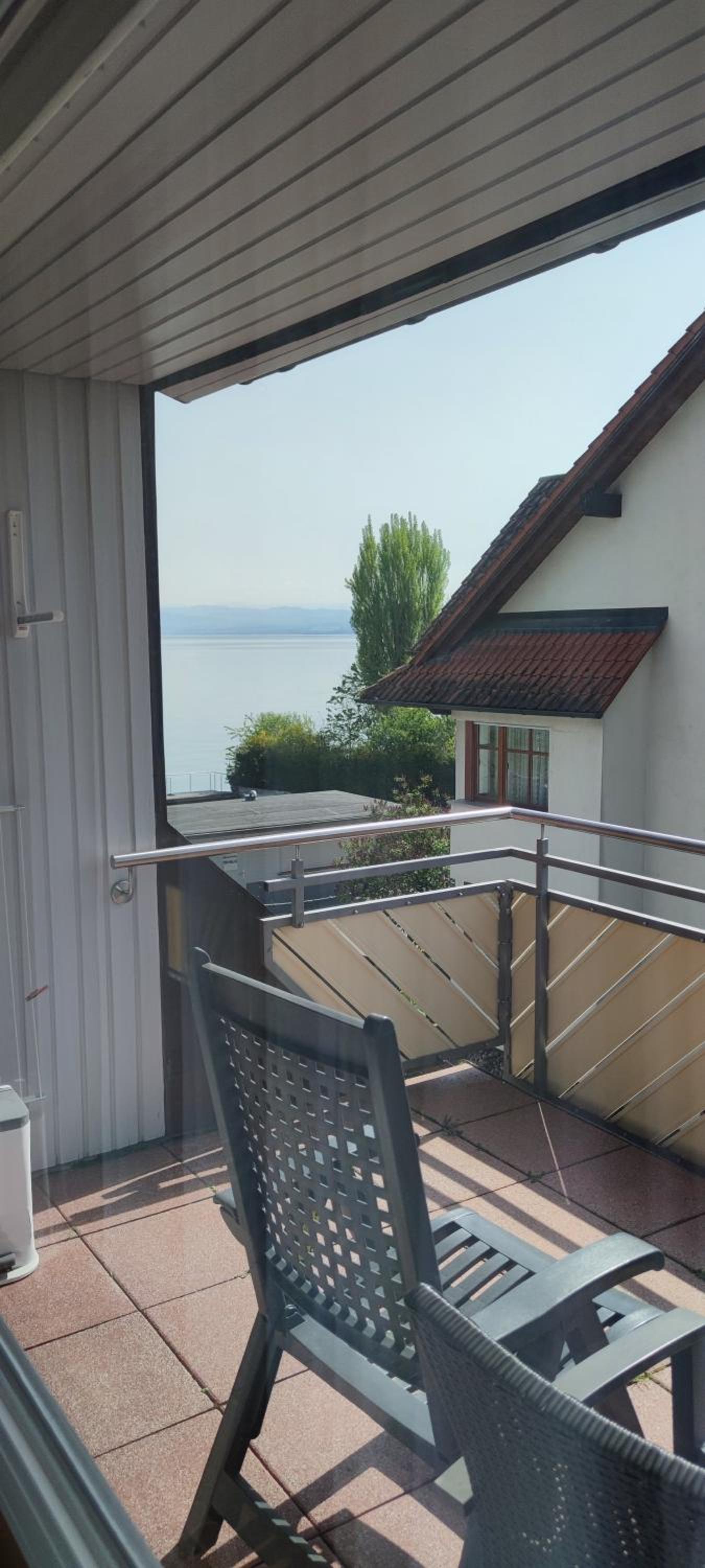 Apartment with Balcony with side sea view photo 3
