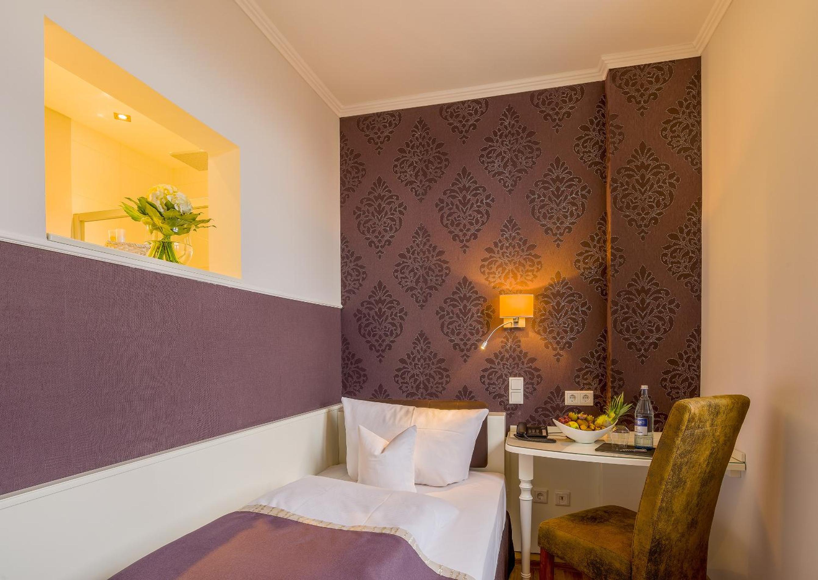 Standard Single Room photo 2