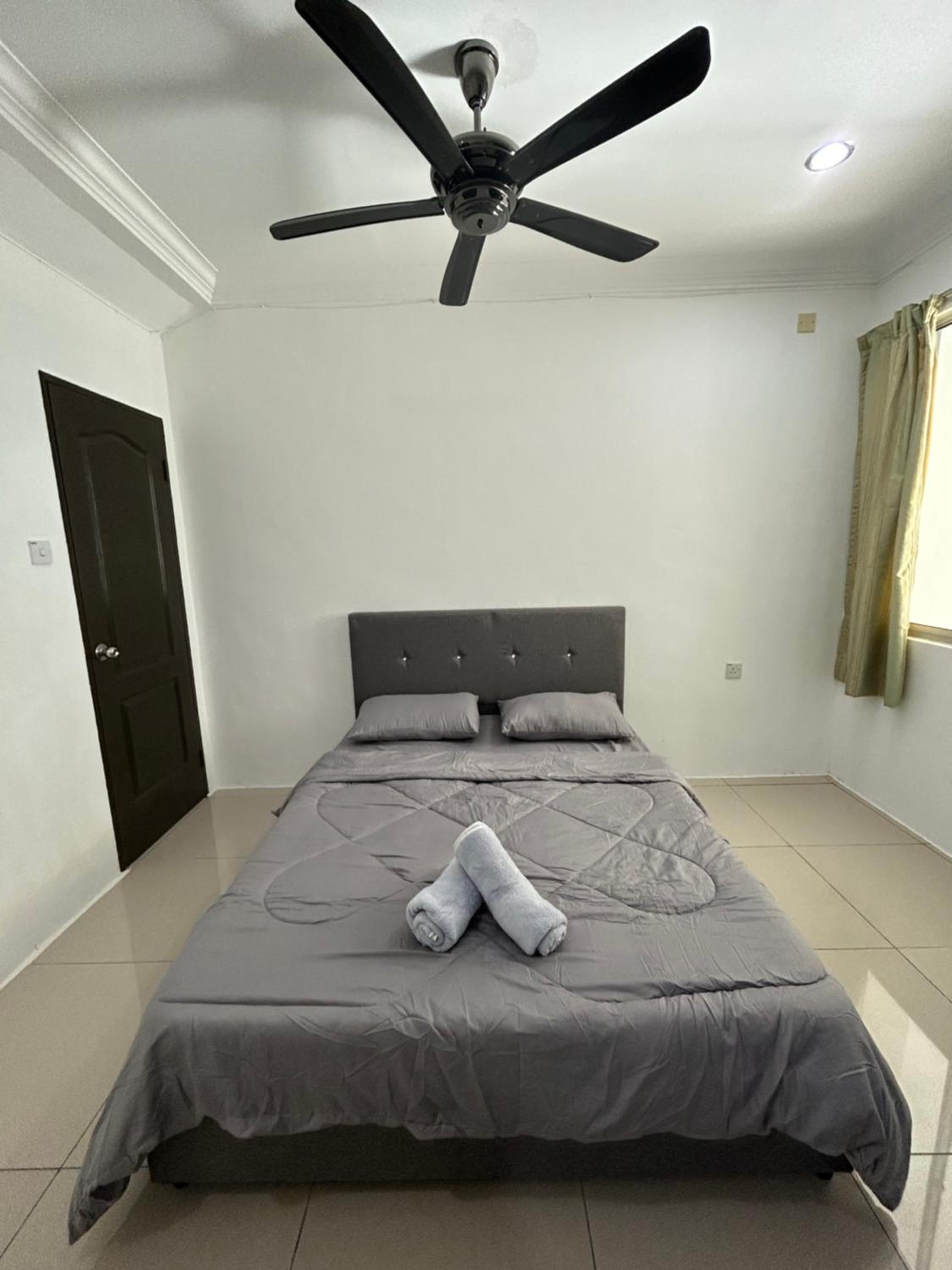Three-Bedroom Villa photo 2