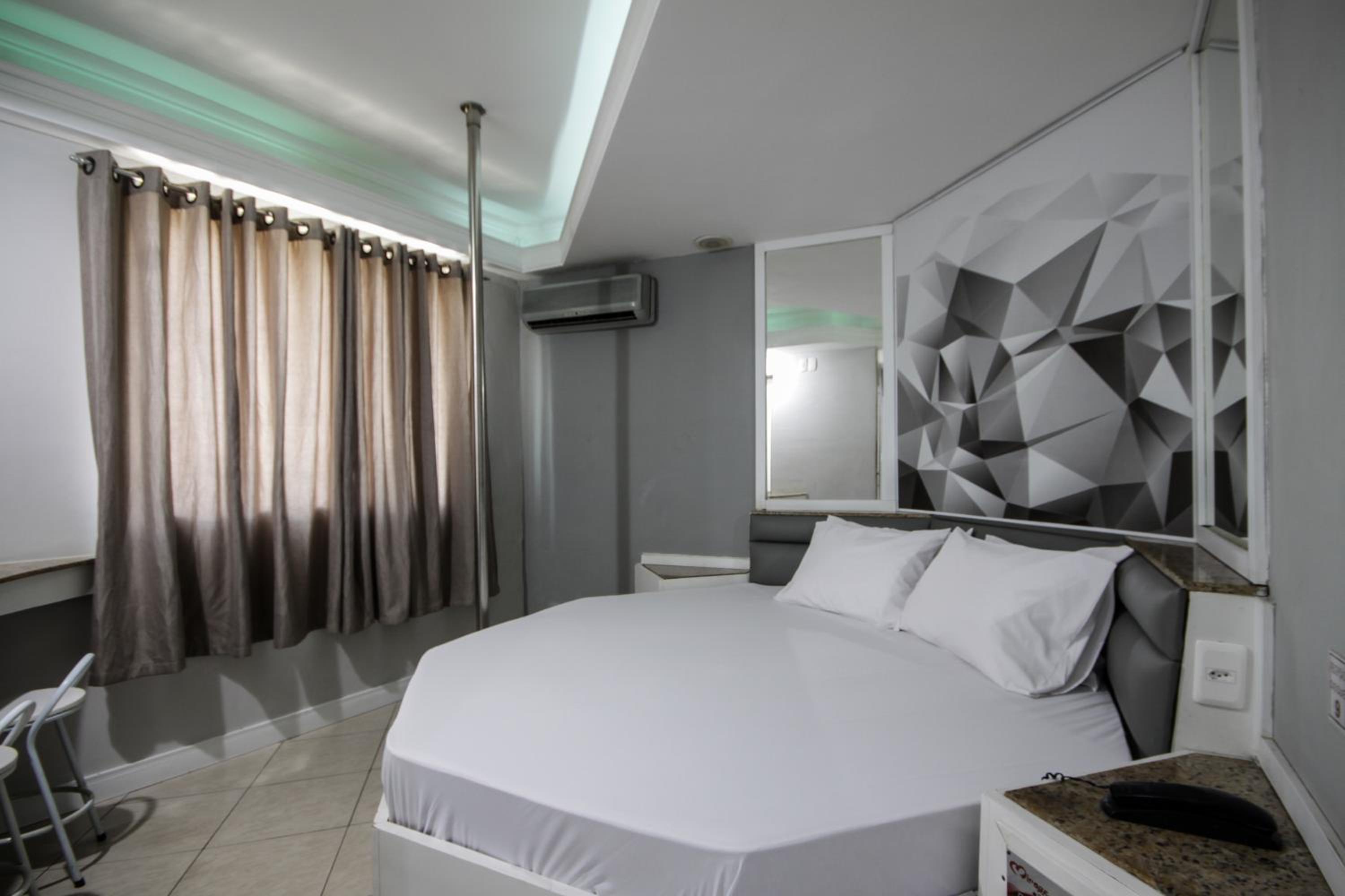 Suite with Spa Bath
