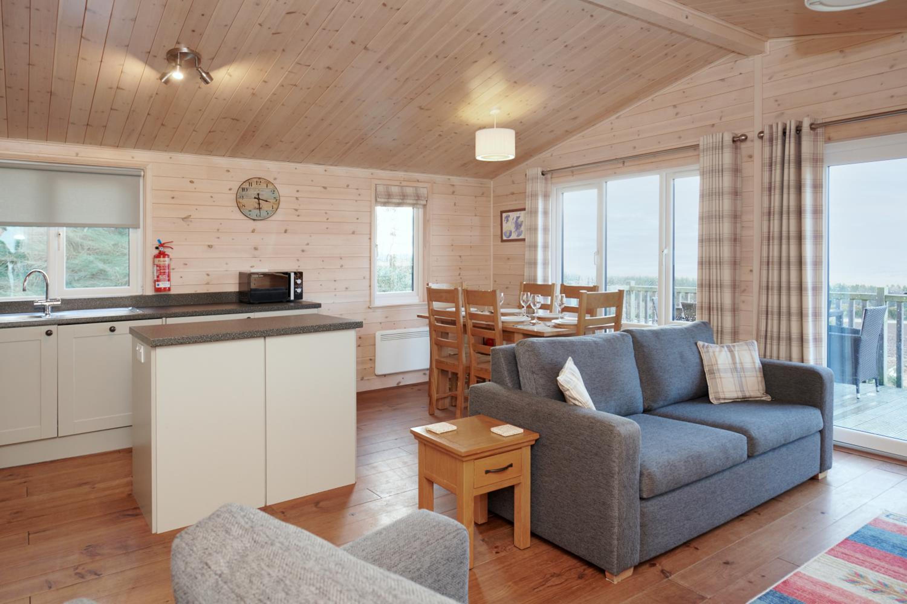 Three-Bedroom House photo 2