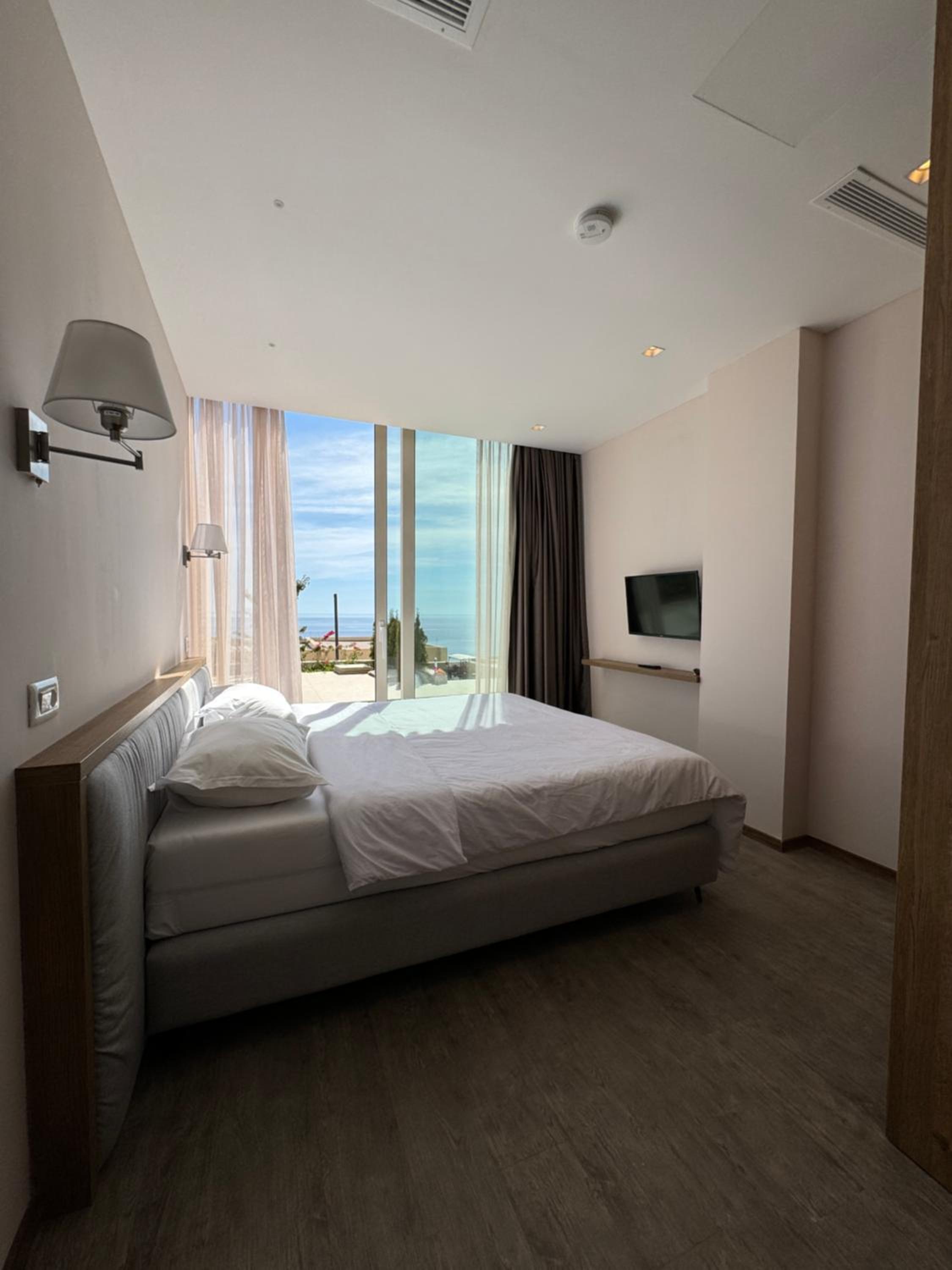 Double Room with Patio photo 1
