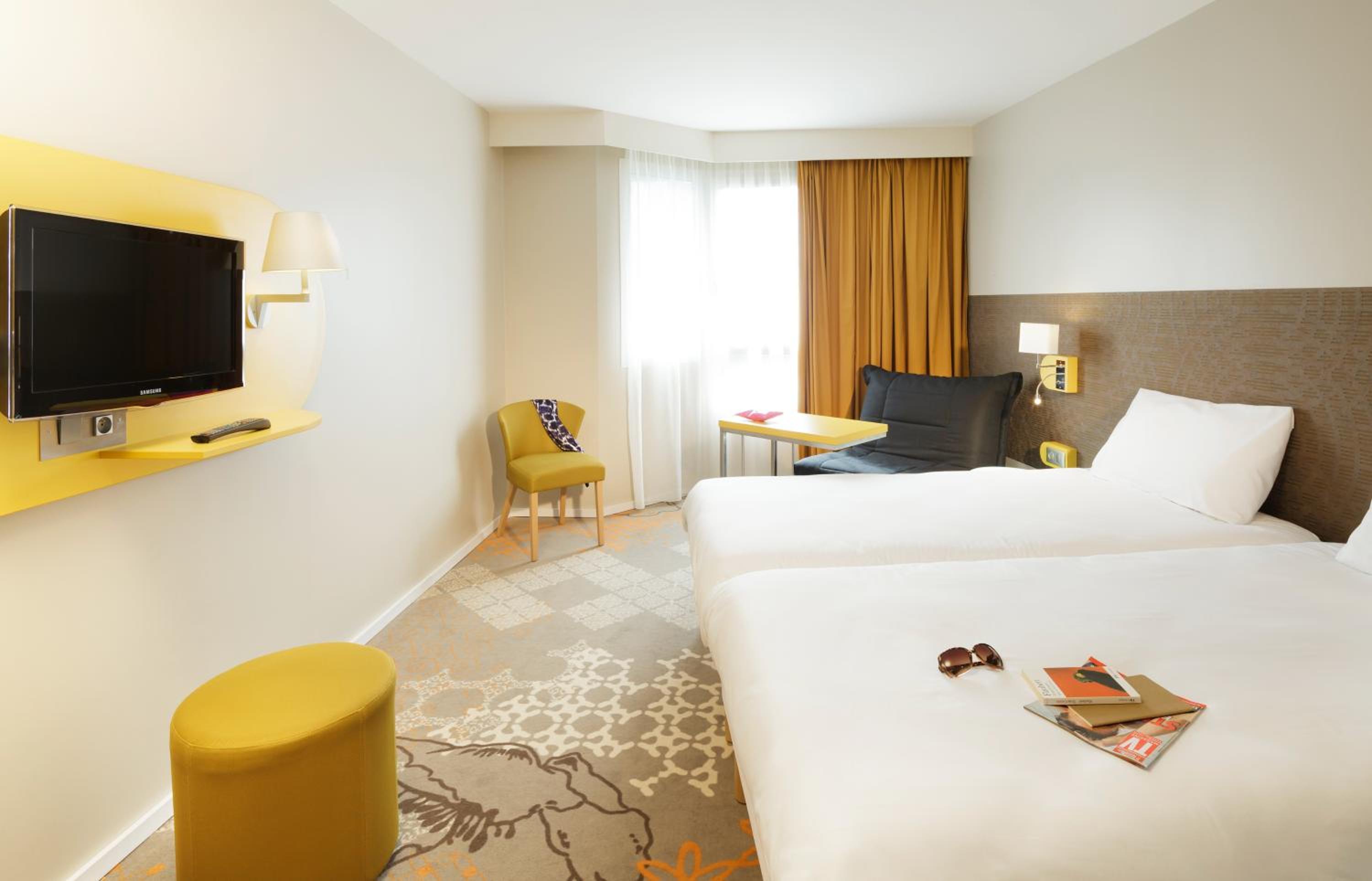 Standard Twin Room - Photo 3