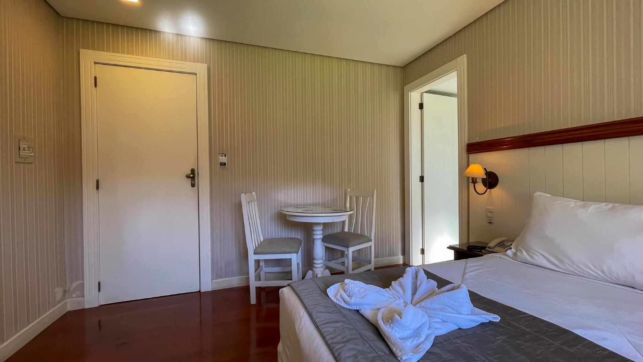 Large Double or Twin Room photo 3