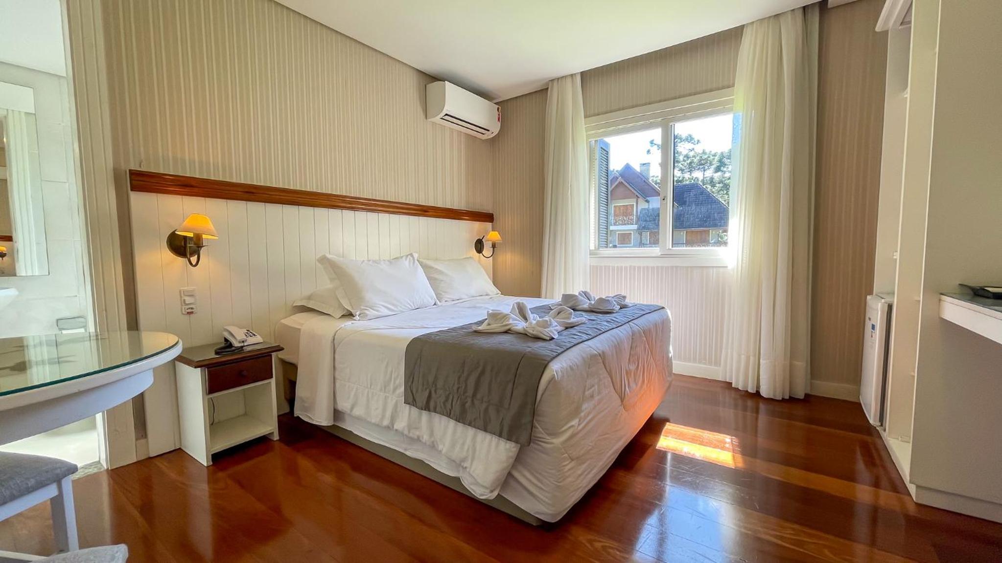 Large Double or Twin Room photo 1