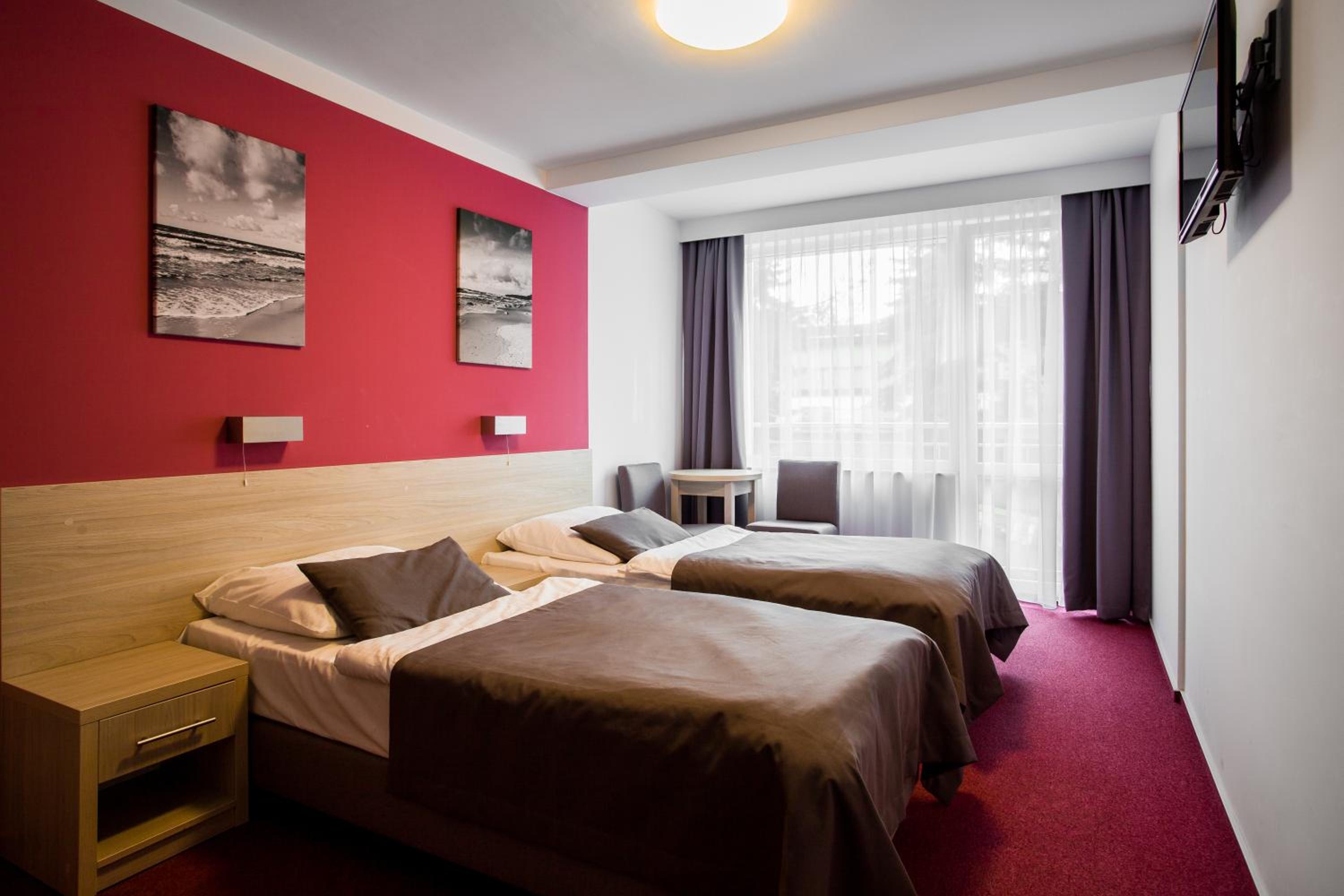 Twin Room - Photo 2
