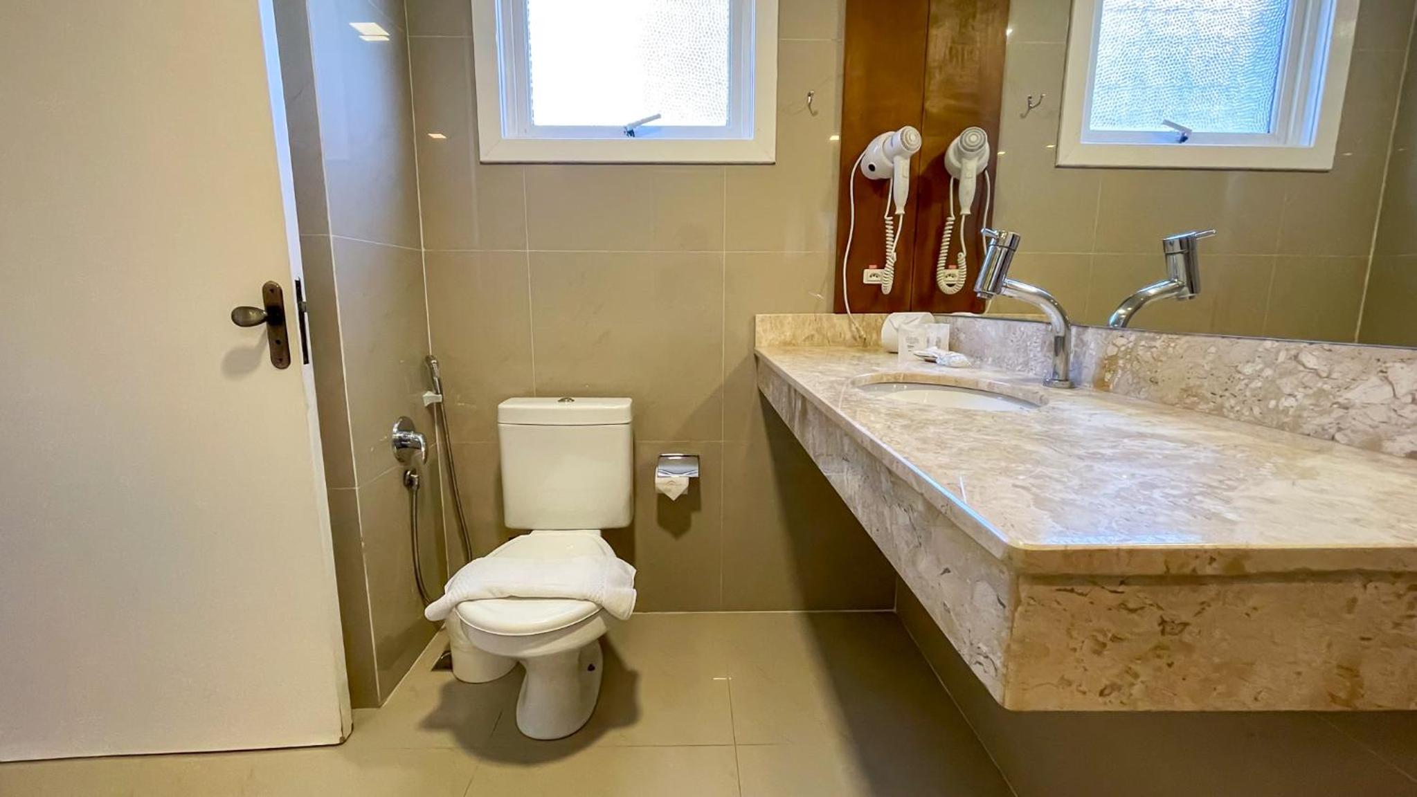 Quadruple Room with Bath photo 2