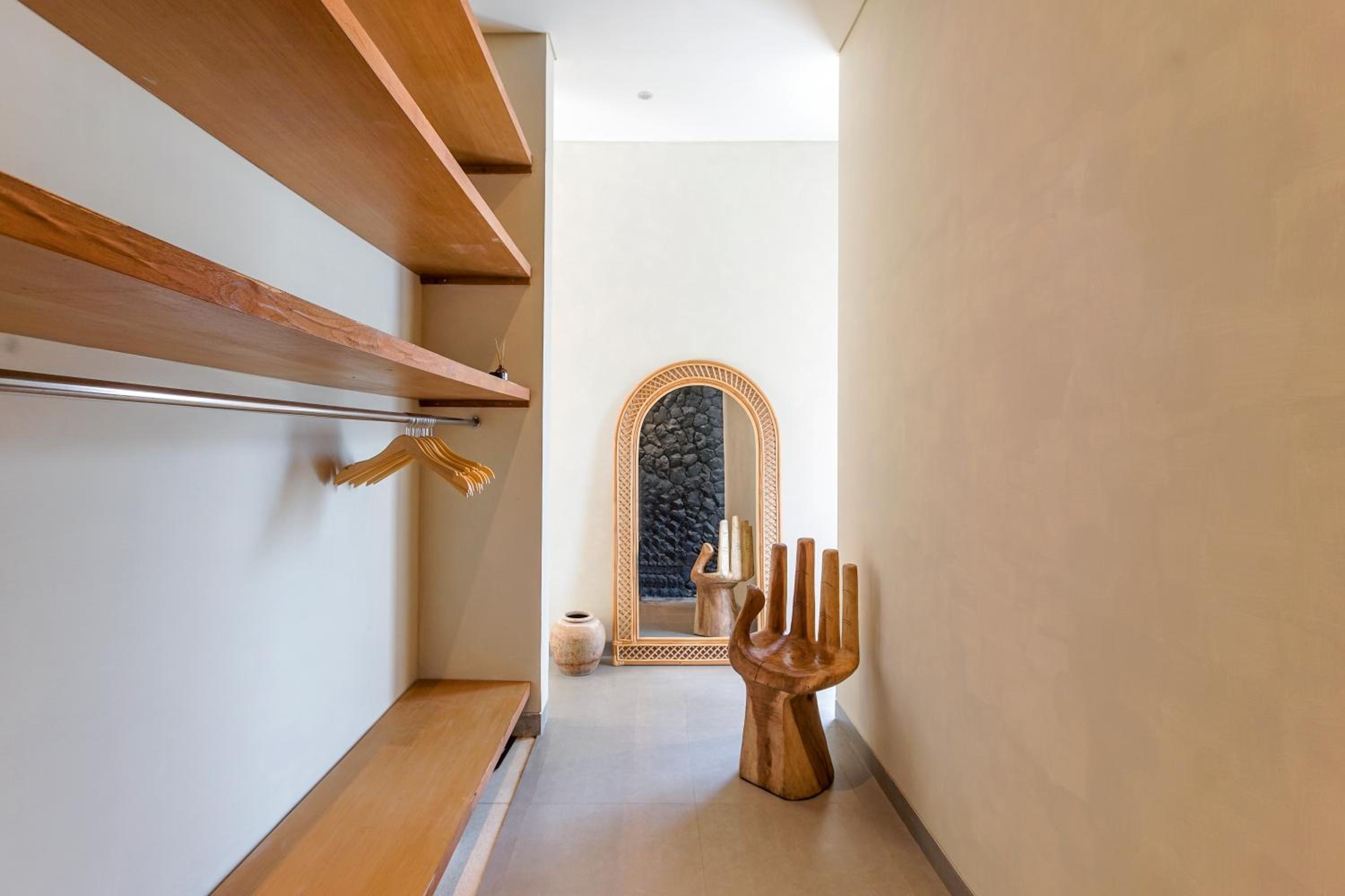 Three-Bedroom Villa photo 2