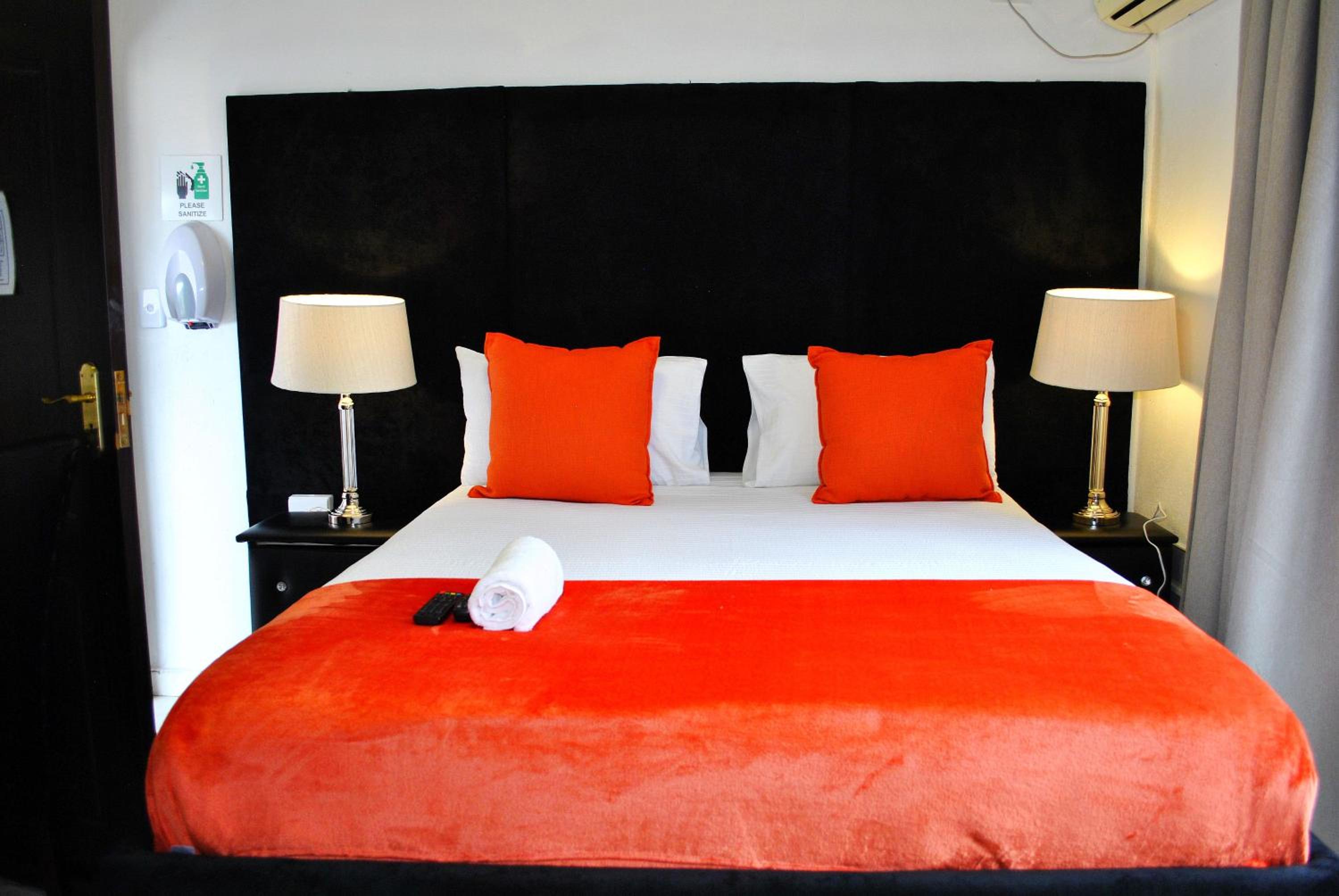 Classic King Room photo 2