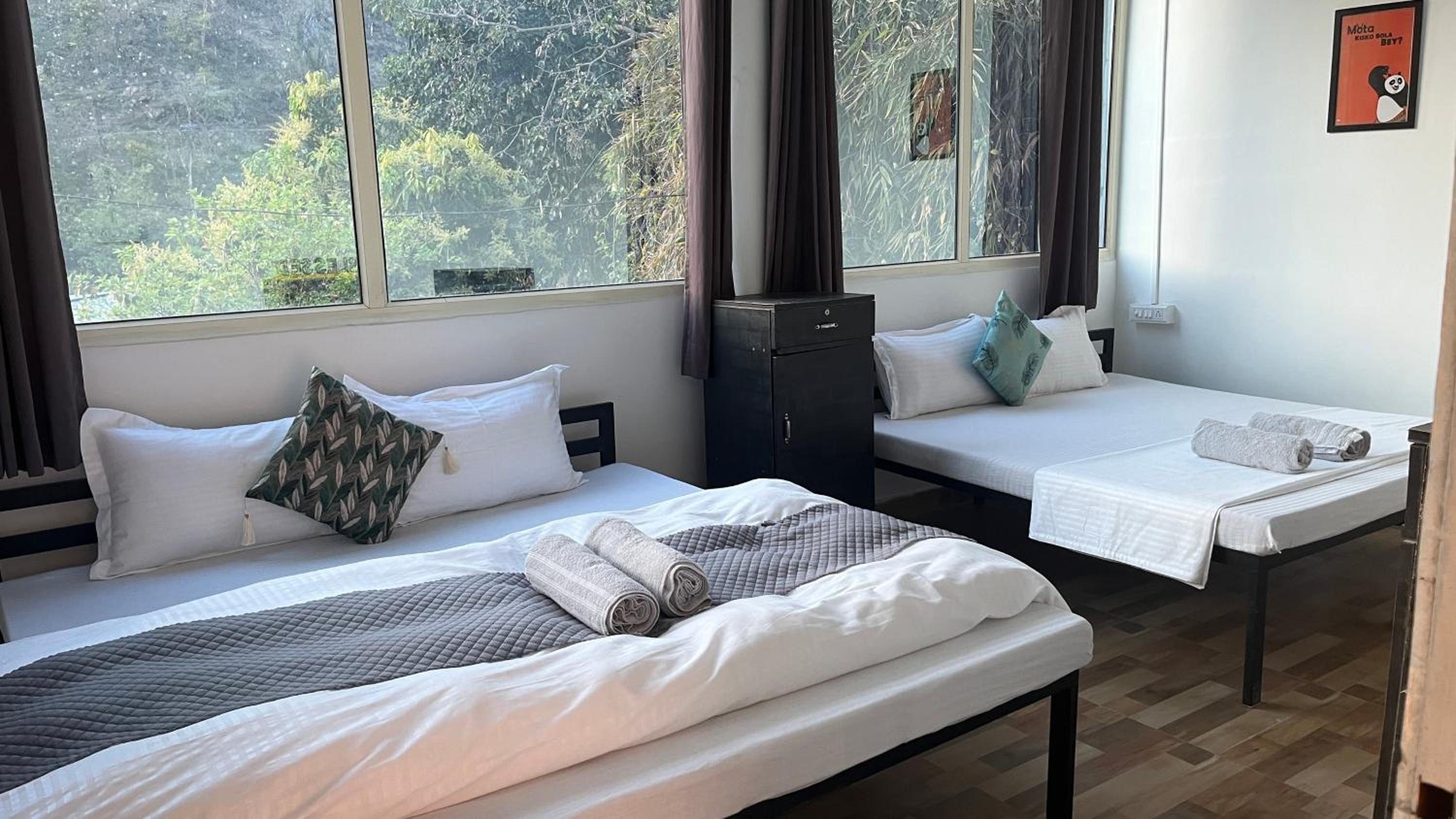 Quadruple Room With Mountain View