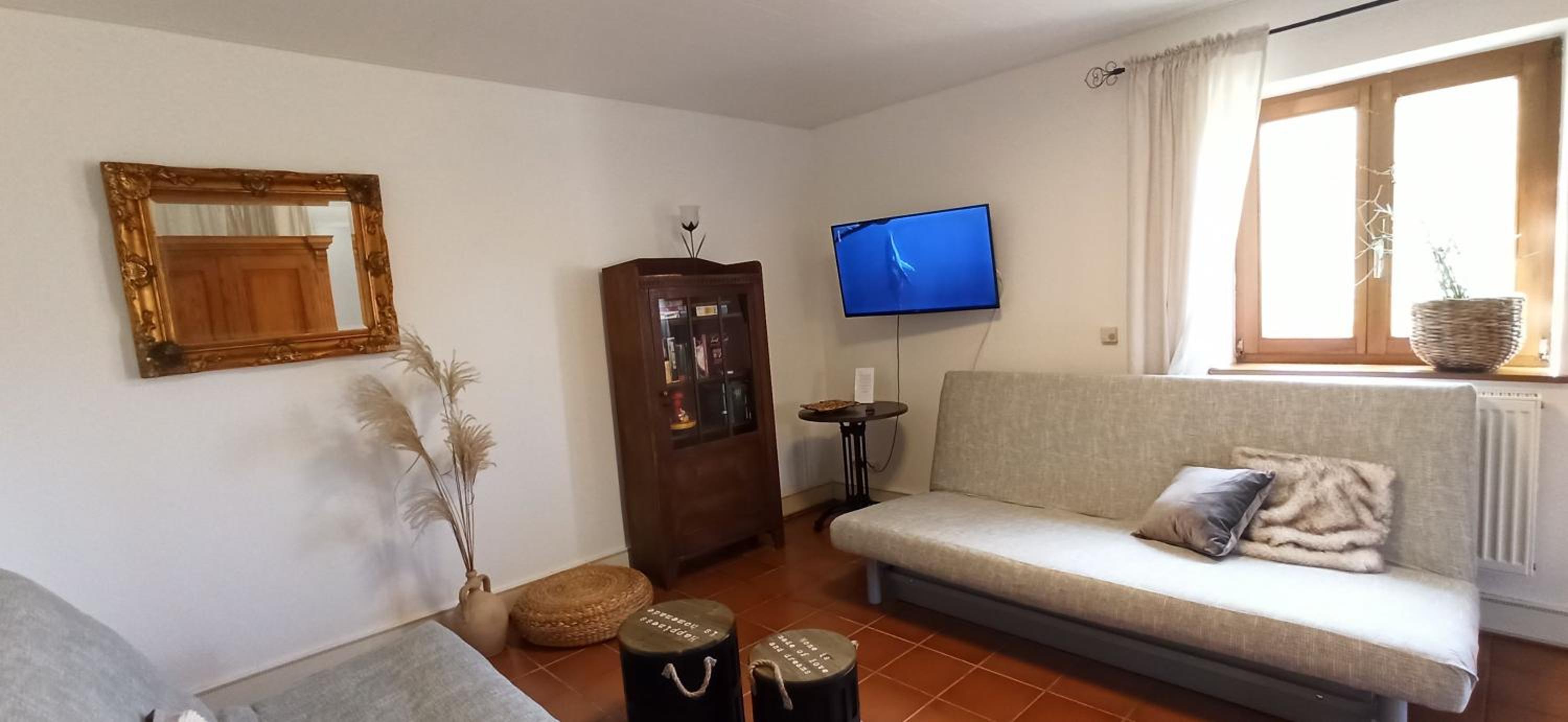 One-Bedroom Apartment with Terrace photo 1