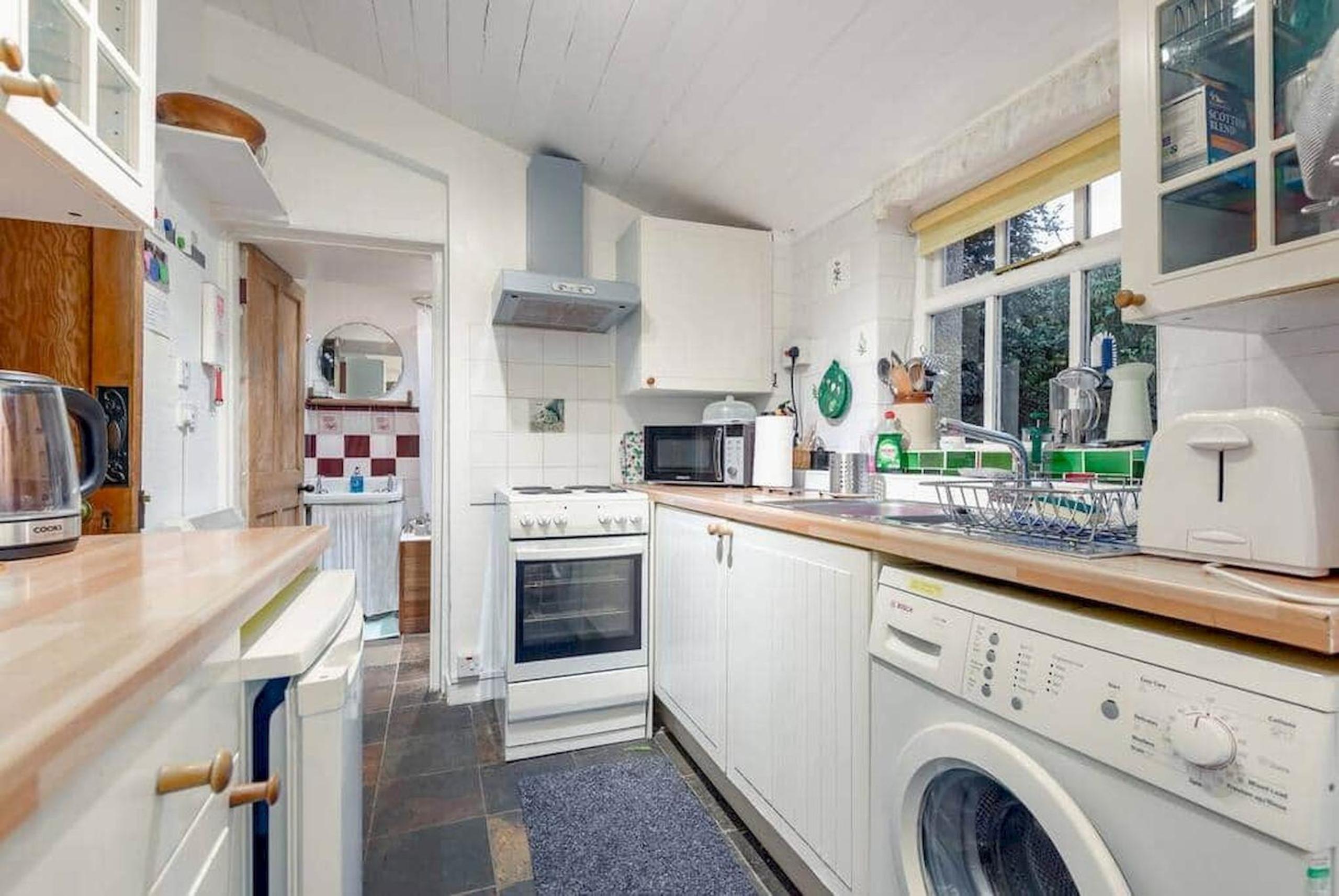 Two-Bedroom House photo 2