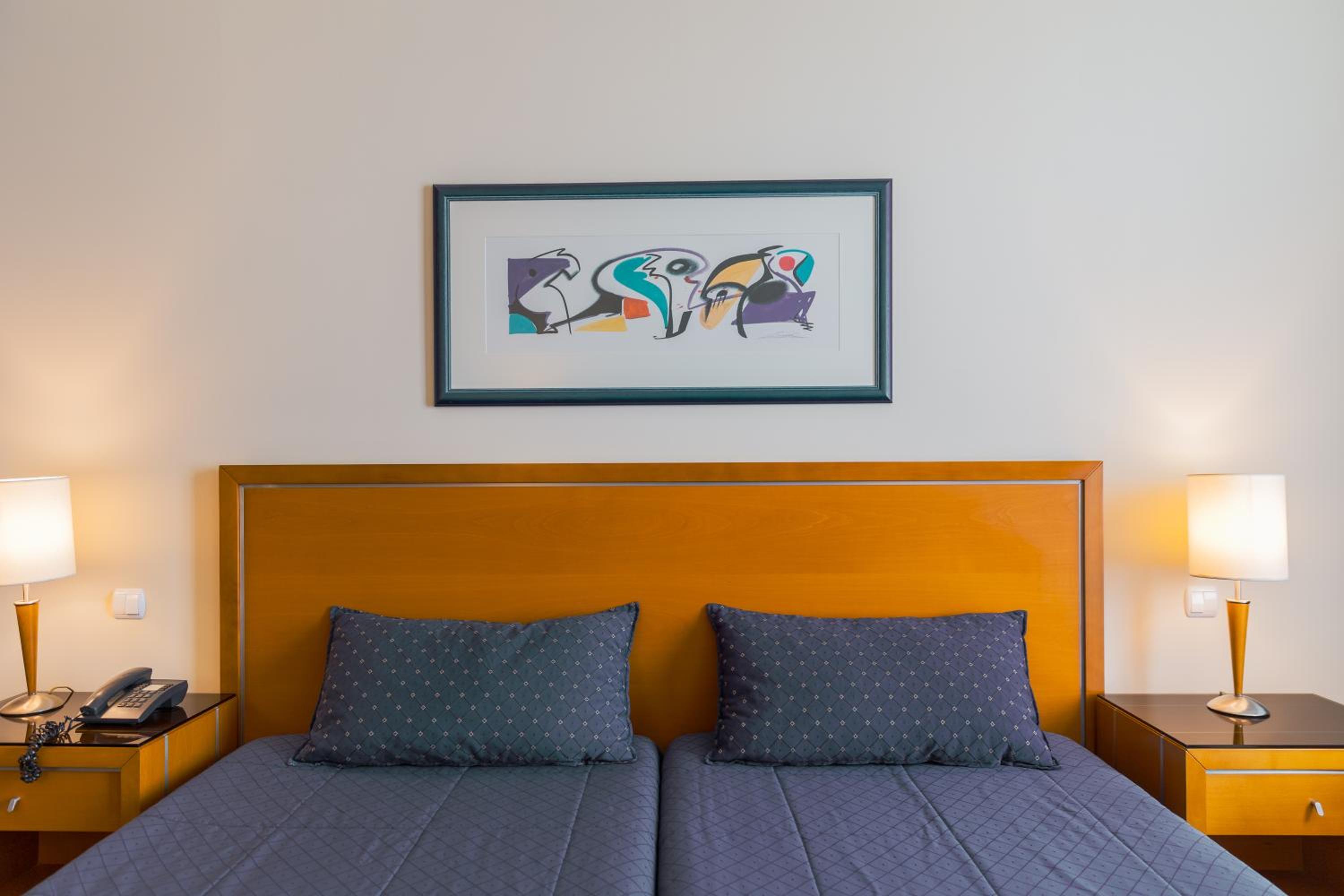 Twin Room - Photo 5