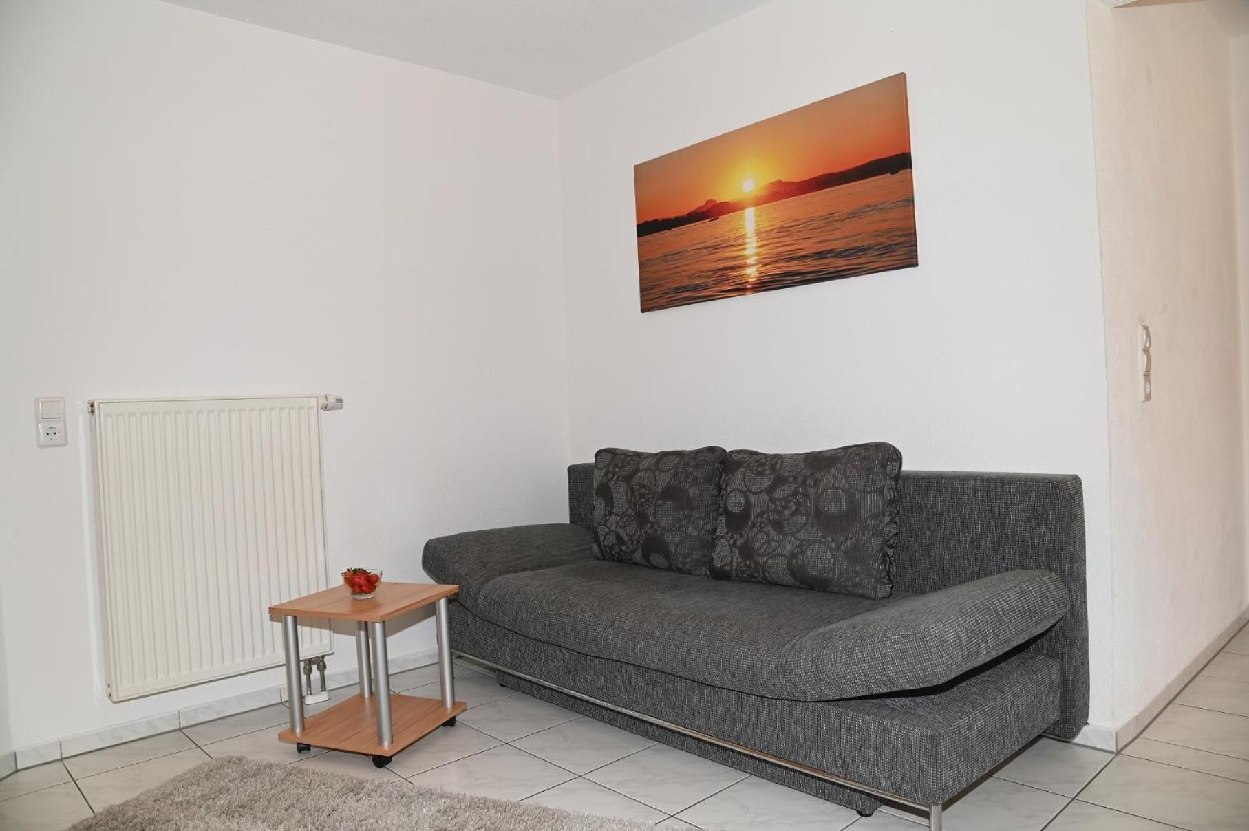 One-Bedroom Apartment with Garden View photo 2