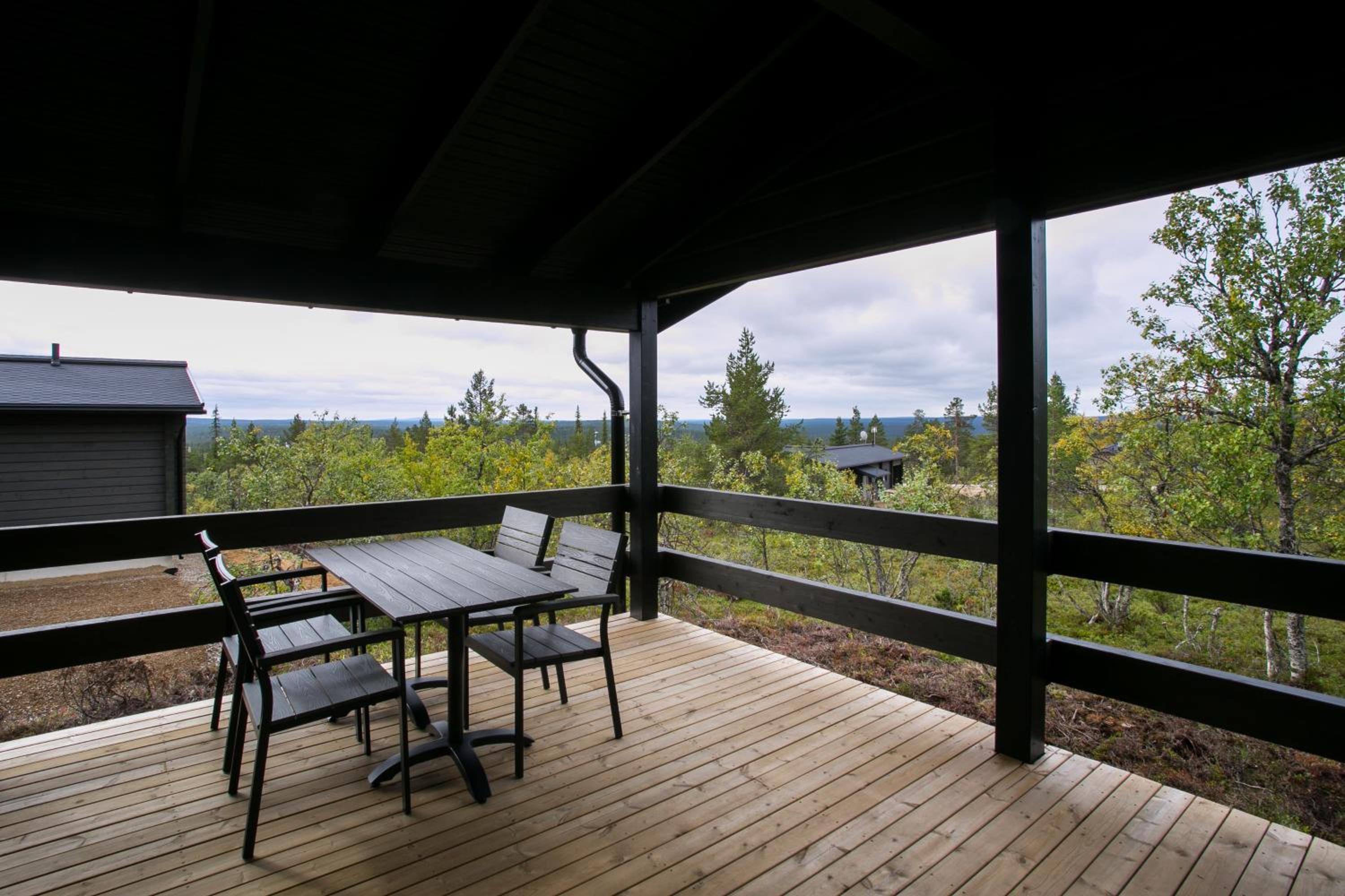 Four-Bedroom Villa Karhunpesä I on the Hill  - Koivutie 15 photo 2