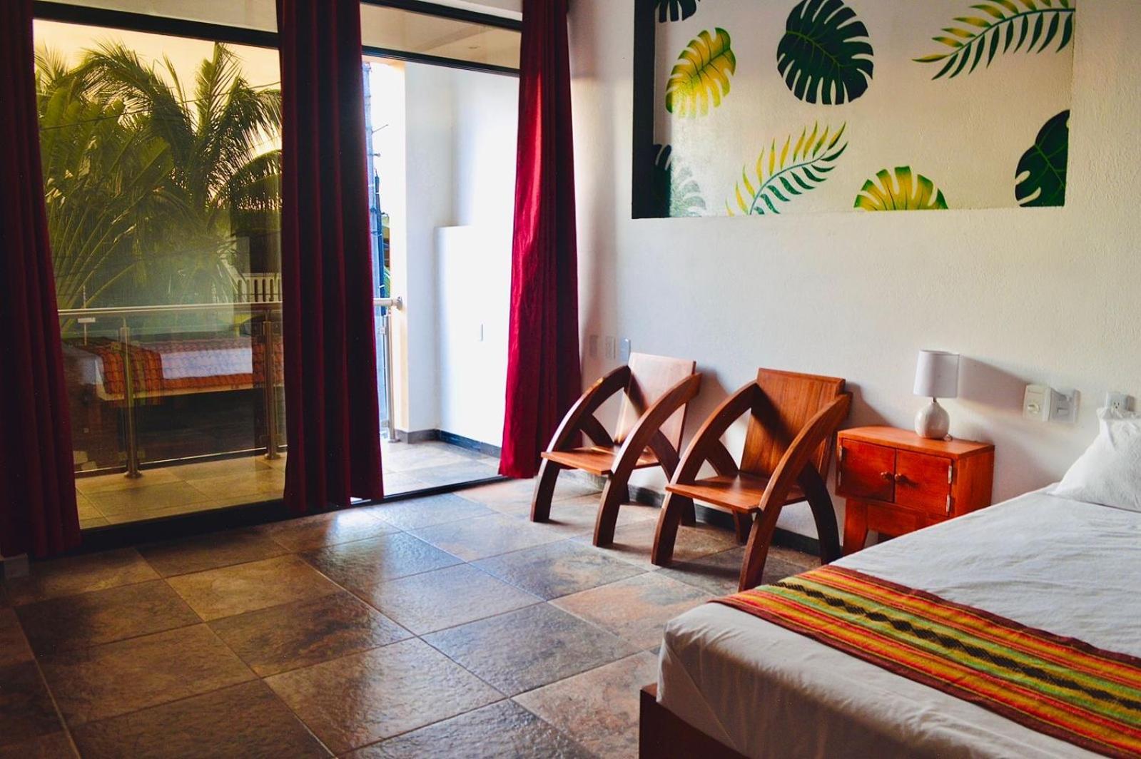 Twin Room with Balcony - Photo 9