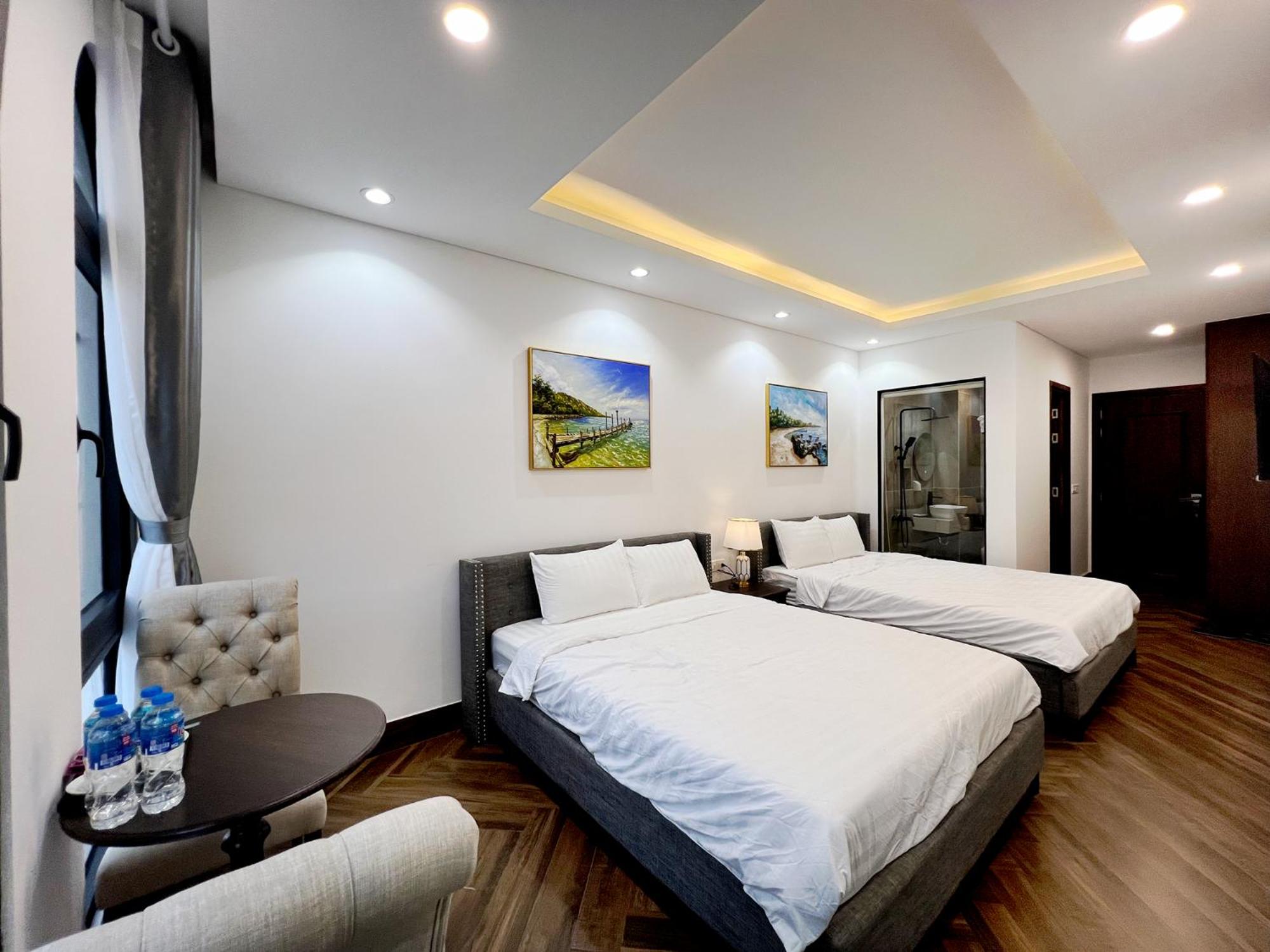 Deluxe Queen Room with Two Queen Beds