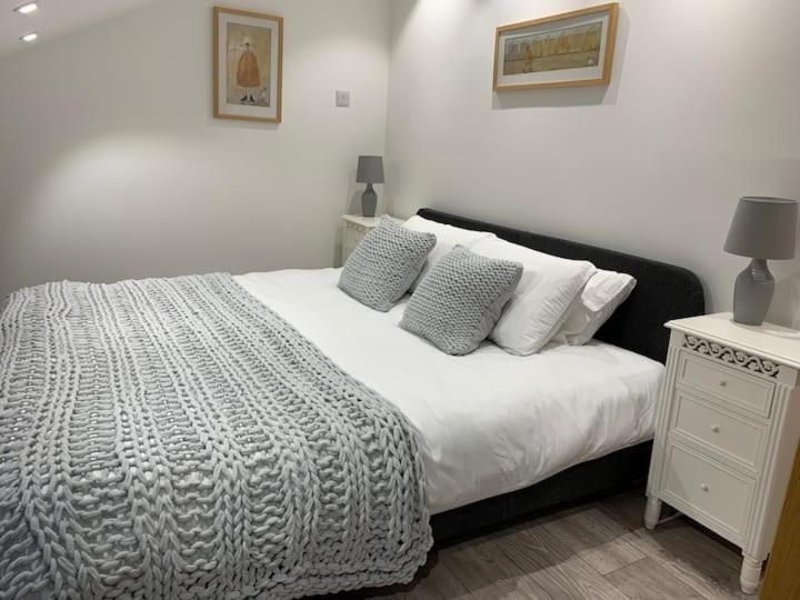 One-Bedroom House photo 1