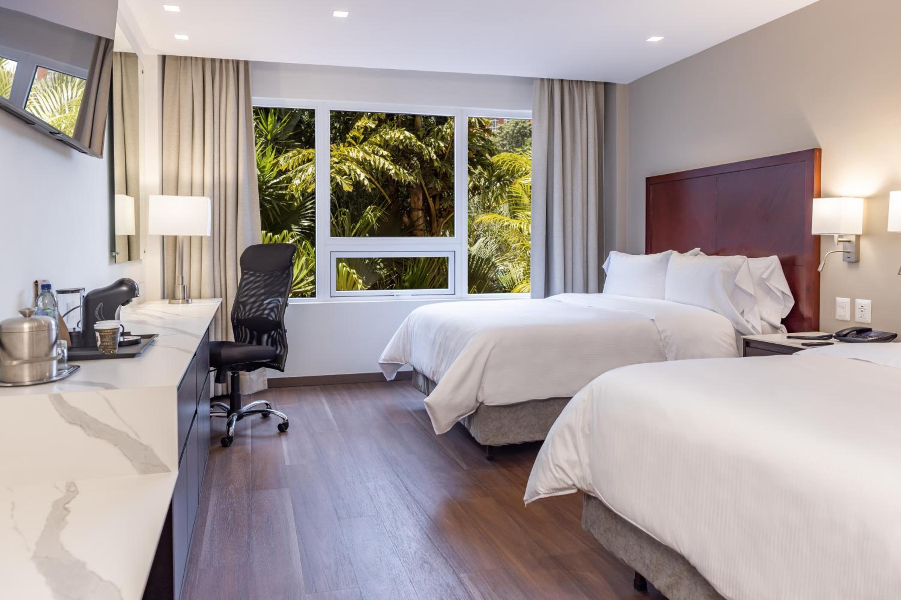 Double Room with Garden View - Photo 1