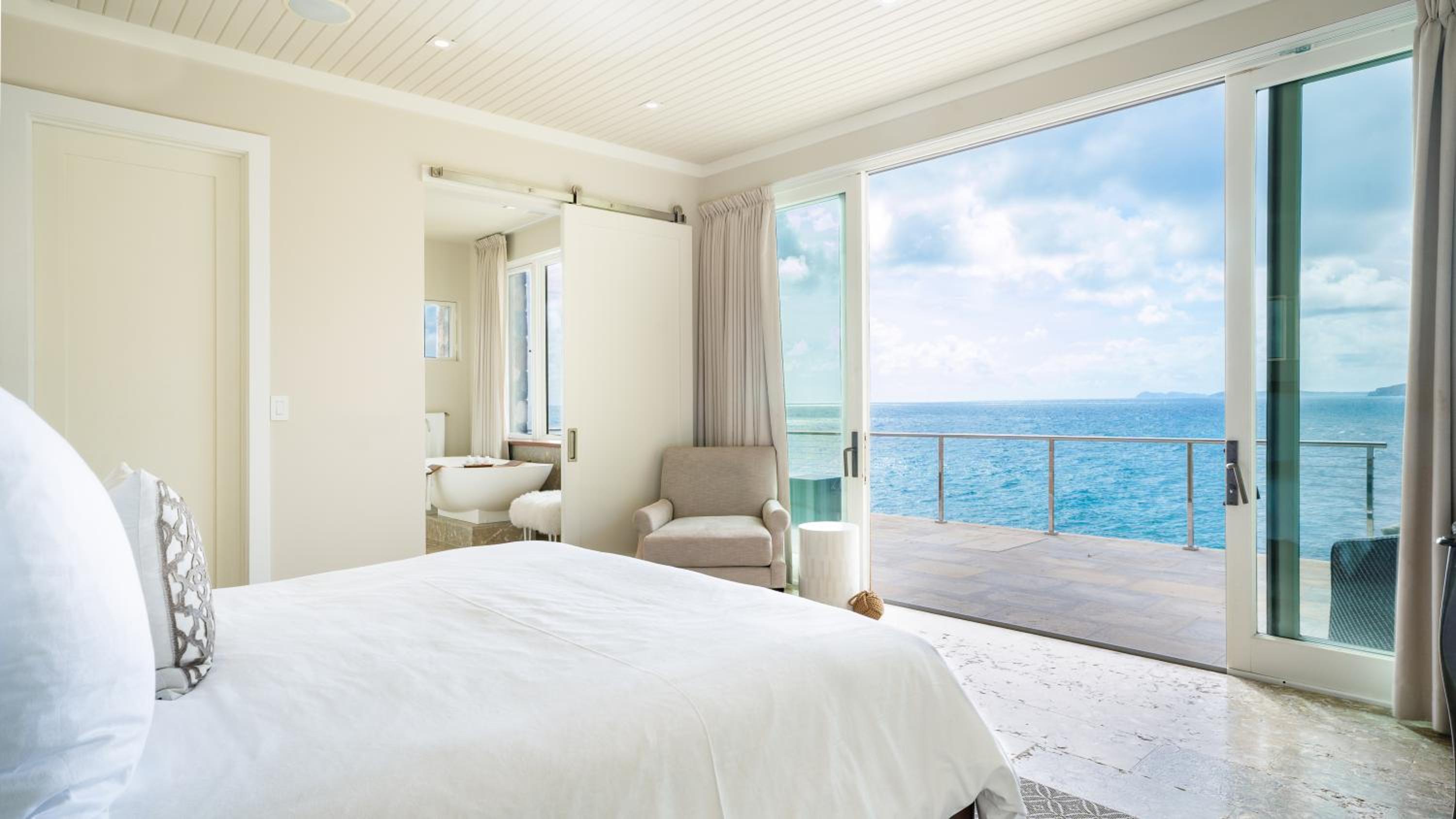 Superior Villa photo 1