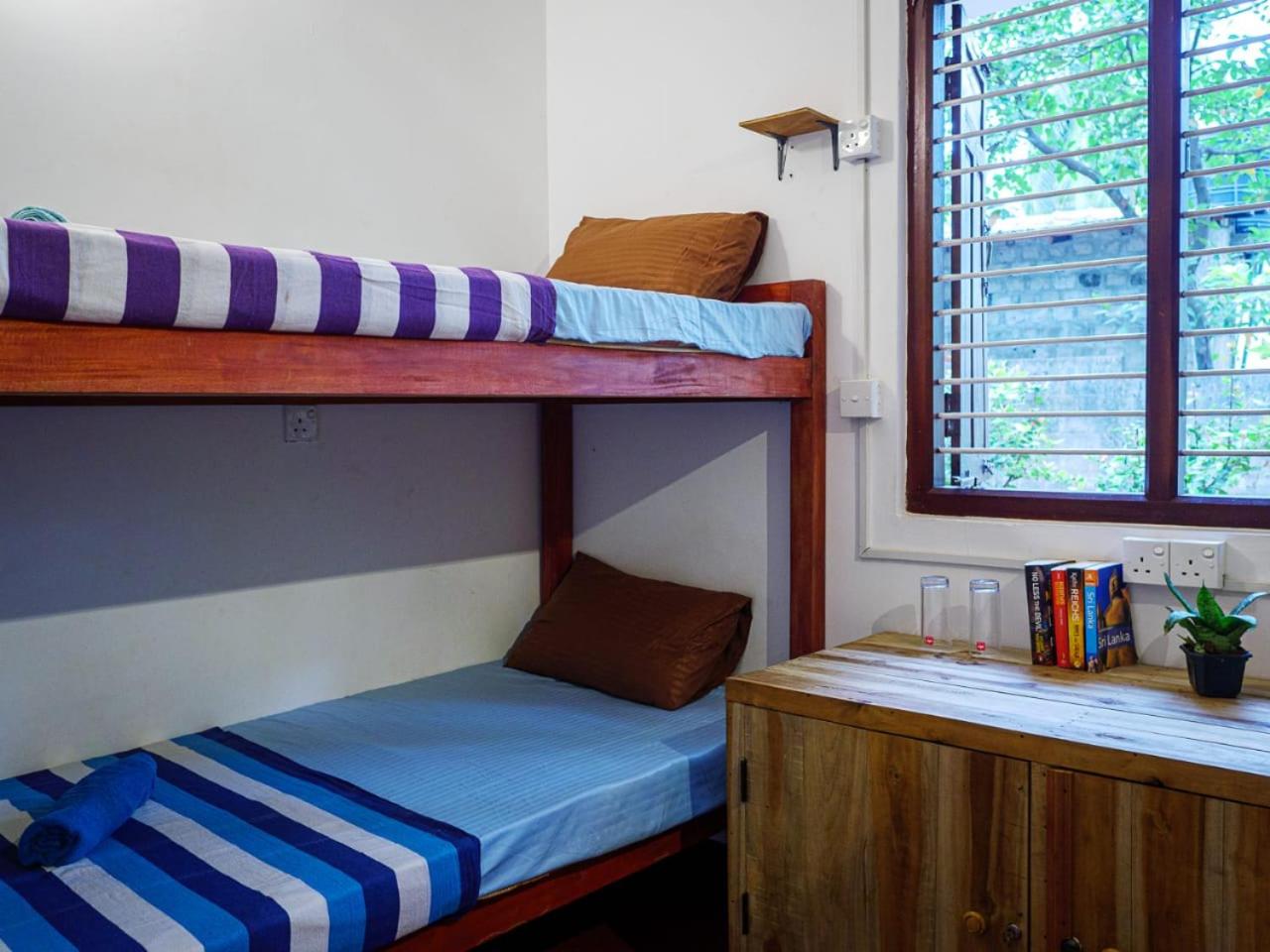 Bed in 4-Bed Dormitory Room photo 3