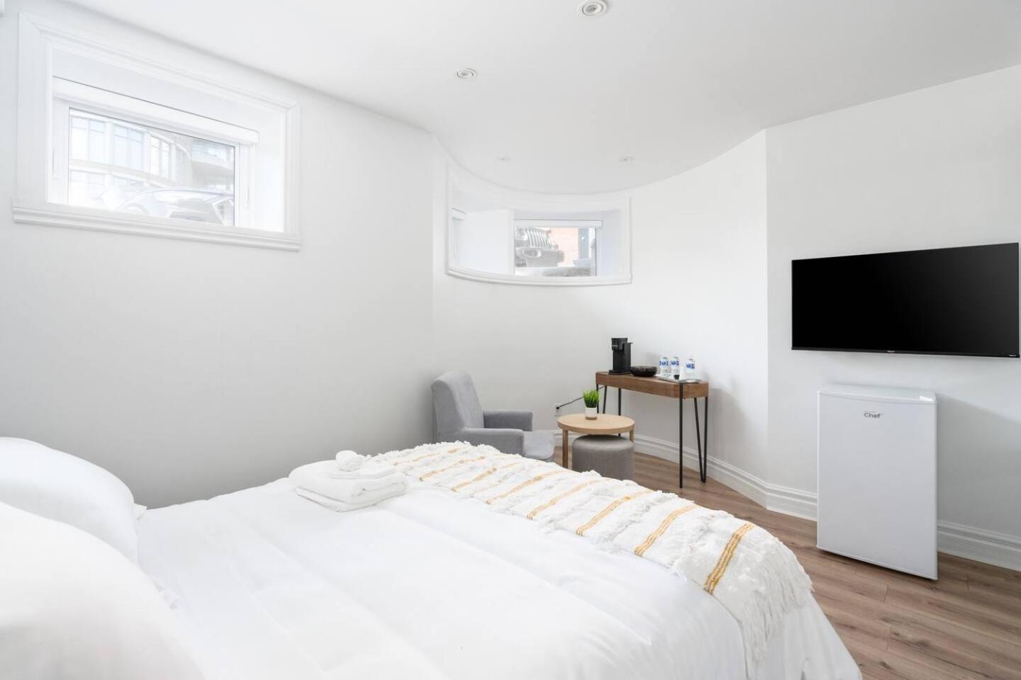 Deluxe Room - Basement