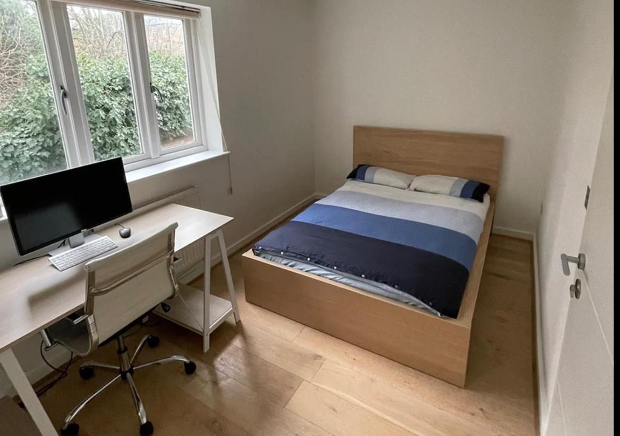 Double Room with Shared Bathroom photo 1