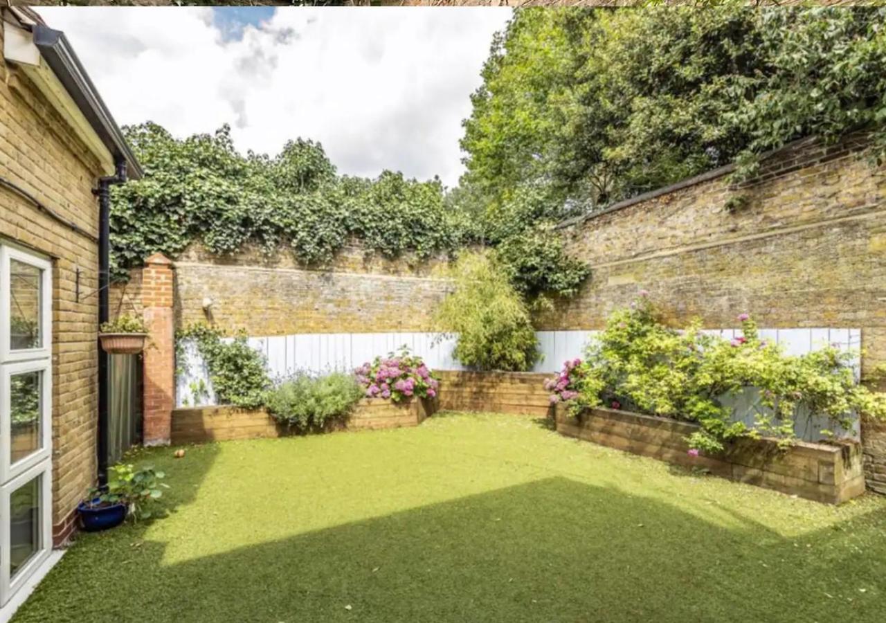 Double Room with Garden View photo 3