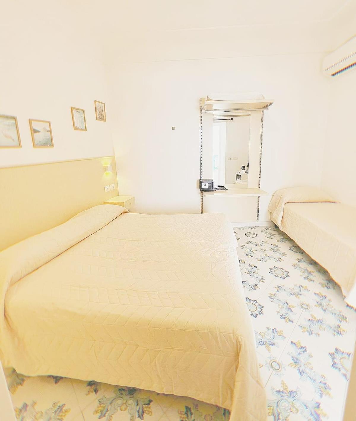 Economy-Dreibettzimmer