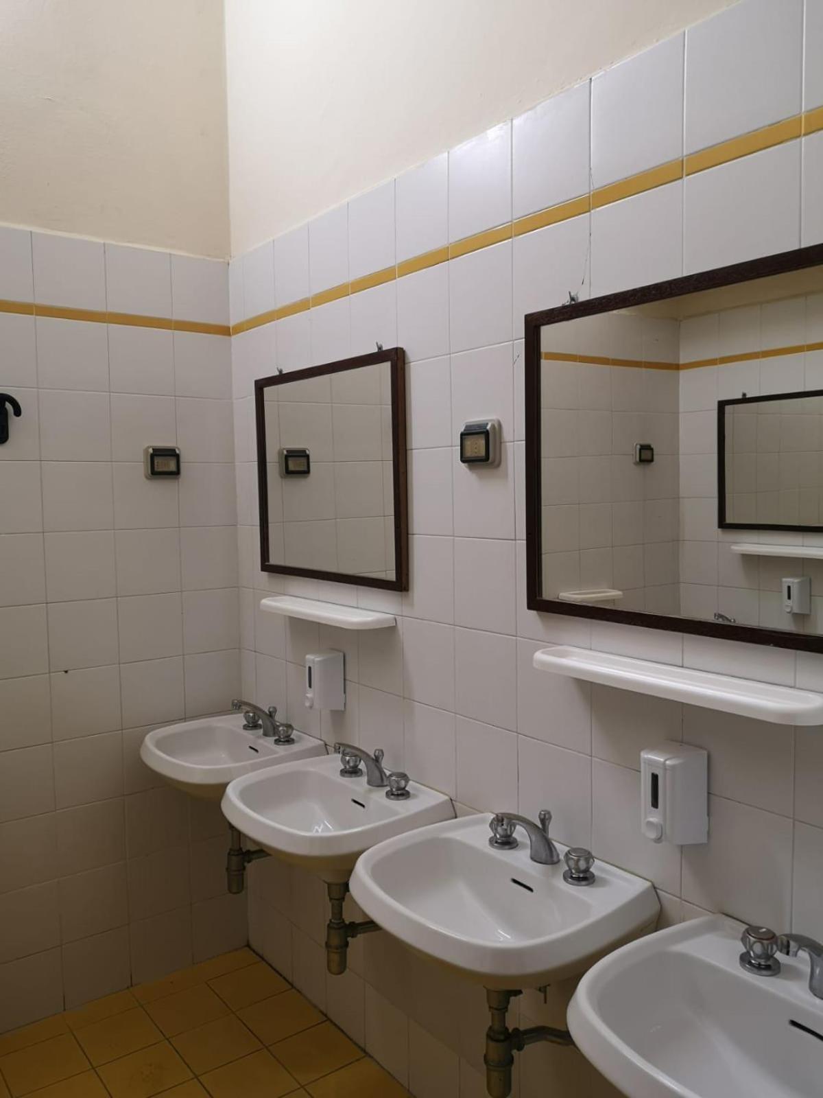 8-Bed Female Dormitory Room photo 2