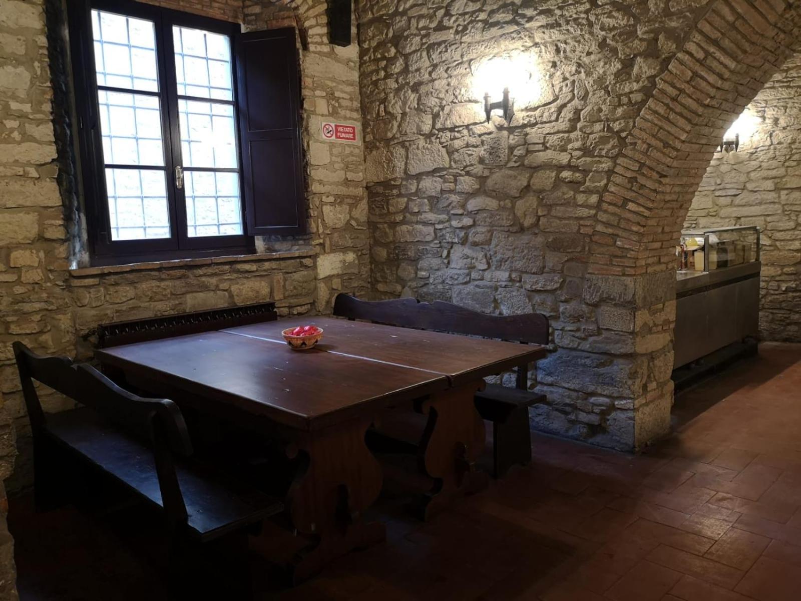8-Bed Female Dormitory Room photo 3
