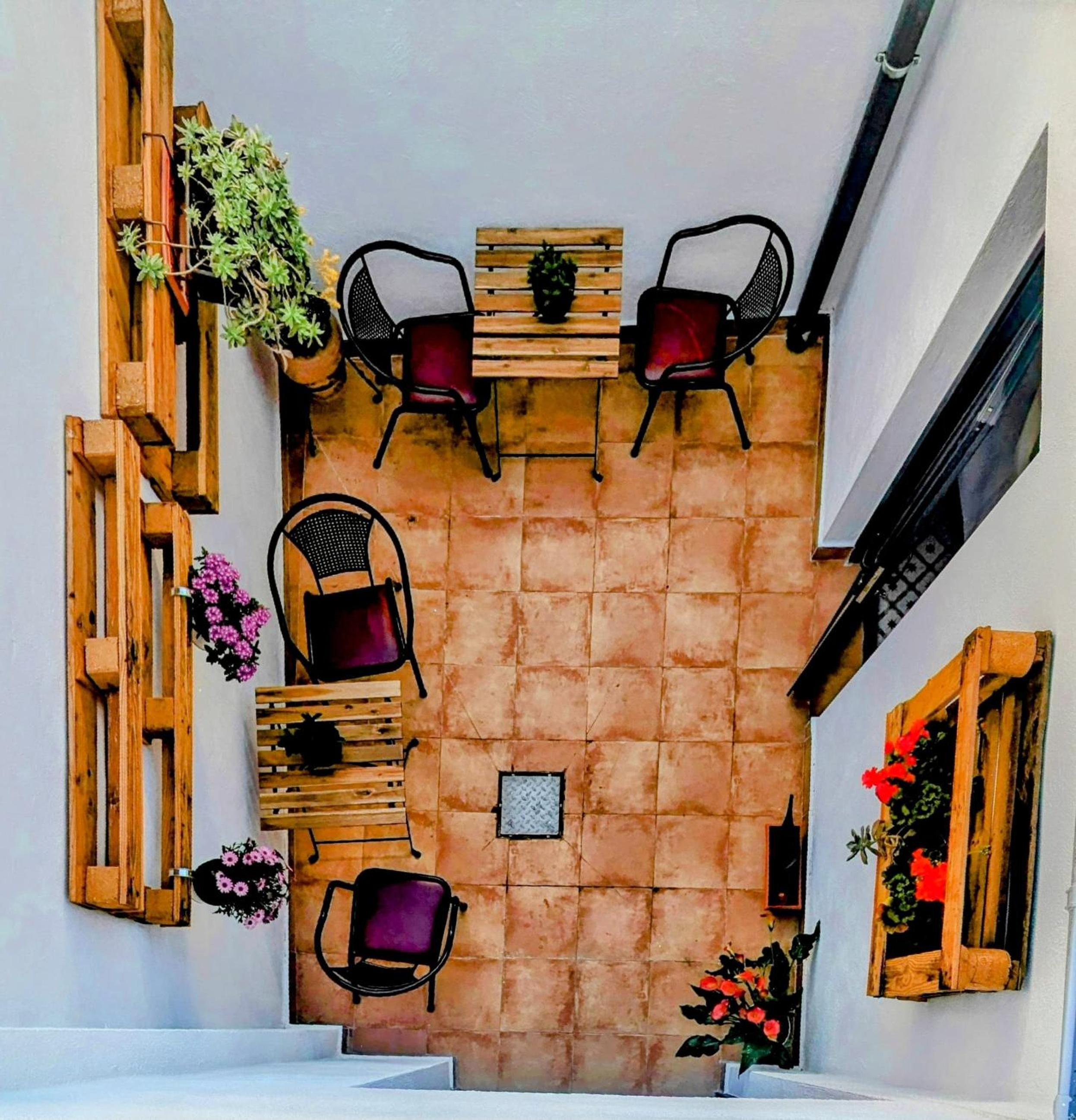 Double Room With Patio photo 2