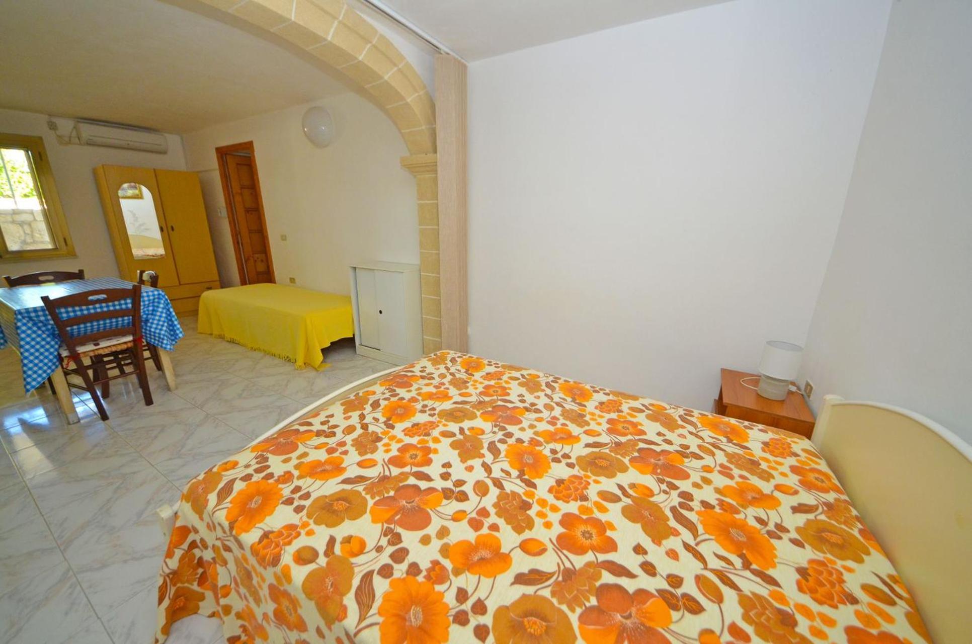 One-Bedroom House photo 2