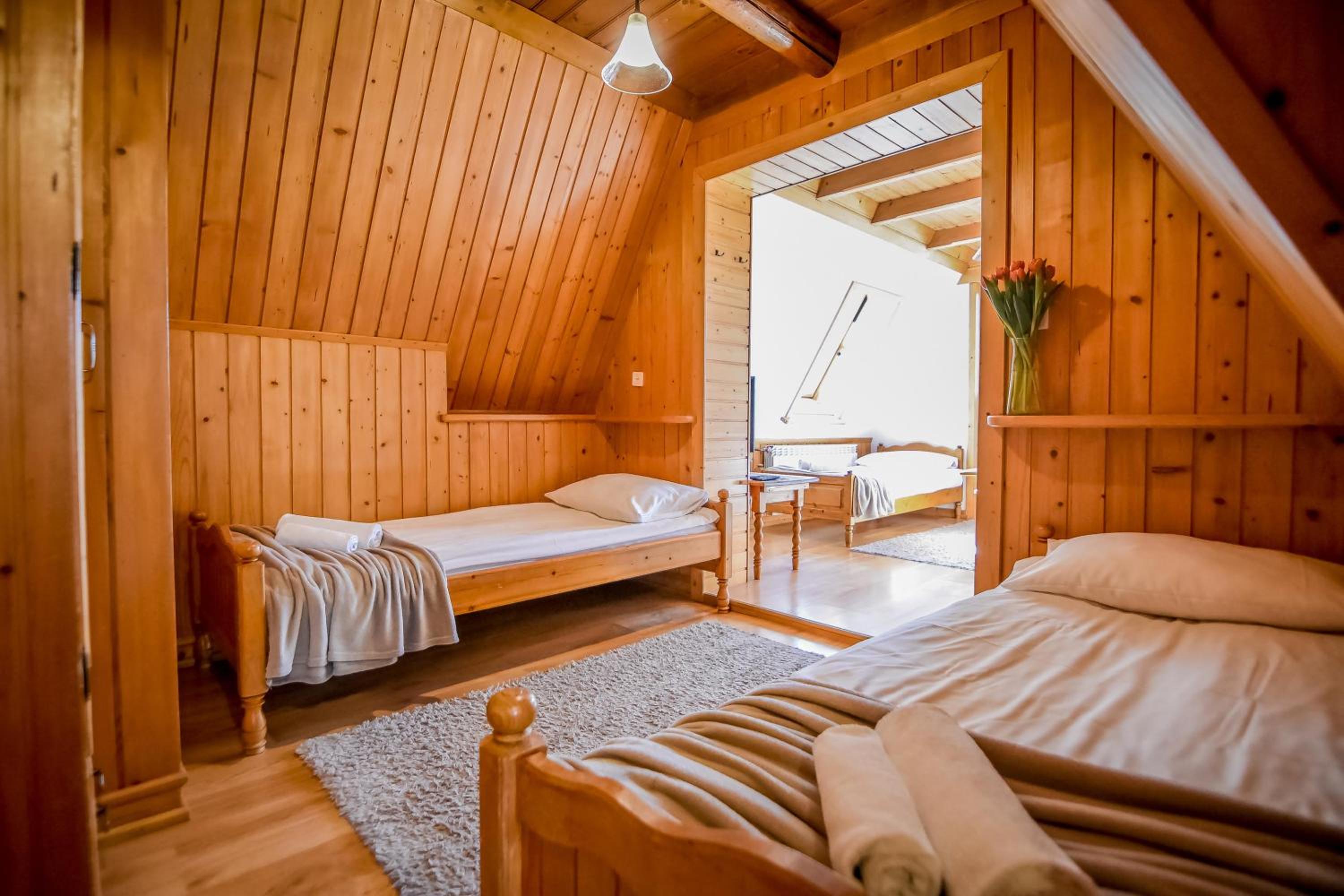 Quadruple Room with Mountain View photo 1