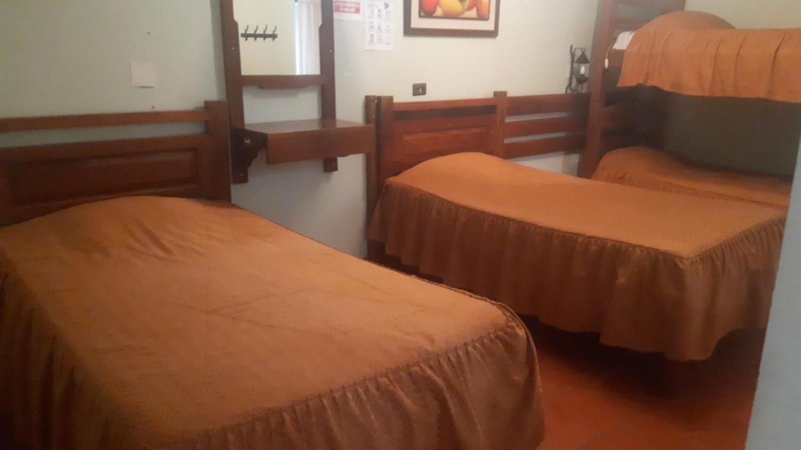 Quadruple Room with Shared Bathroom photo 3