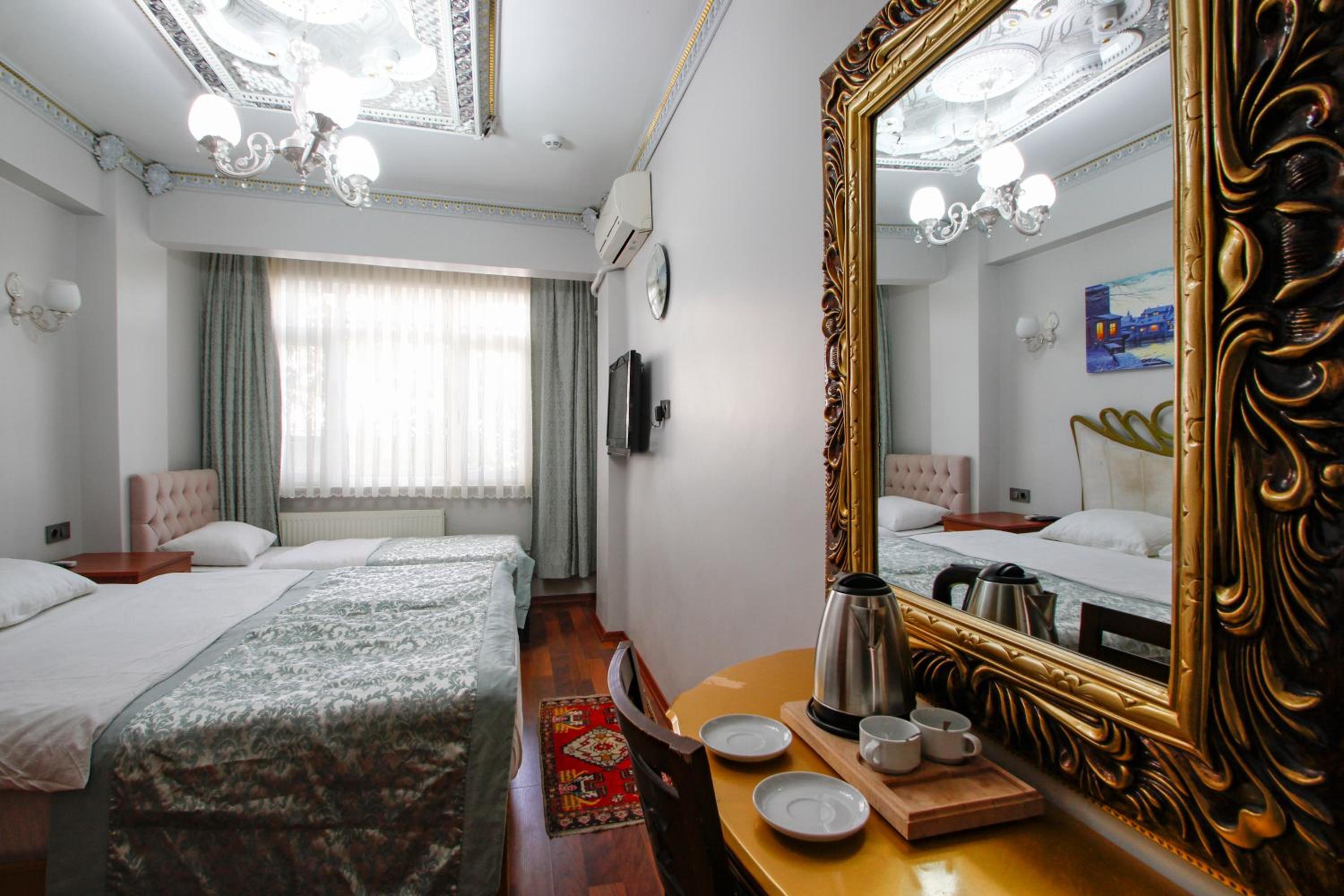 Triple Room with Garden View photo 1