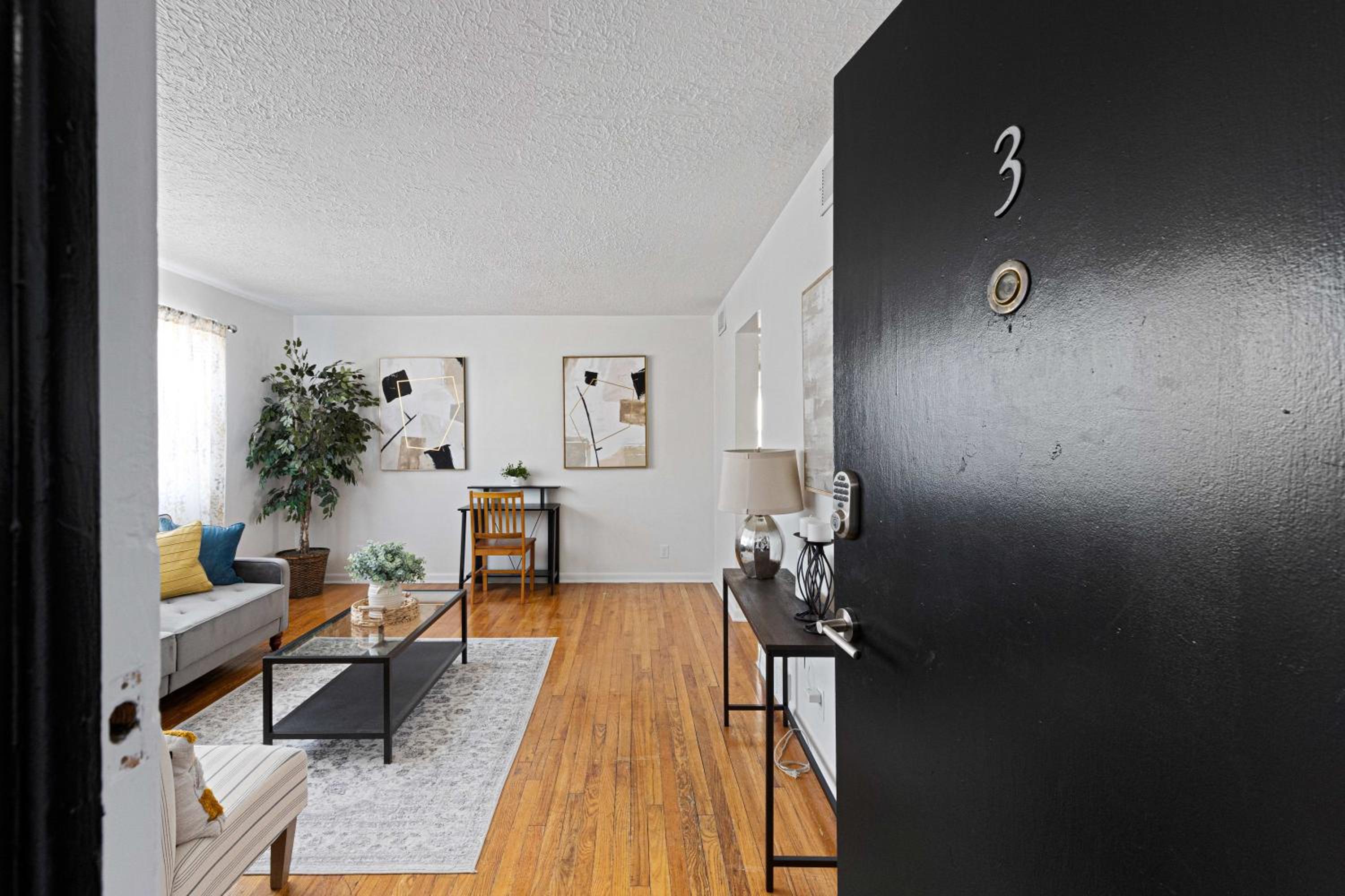Apartment photo 1