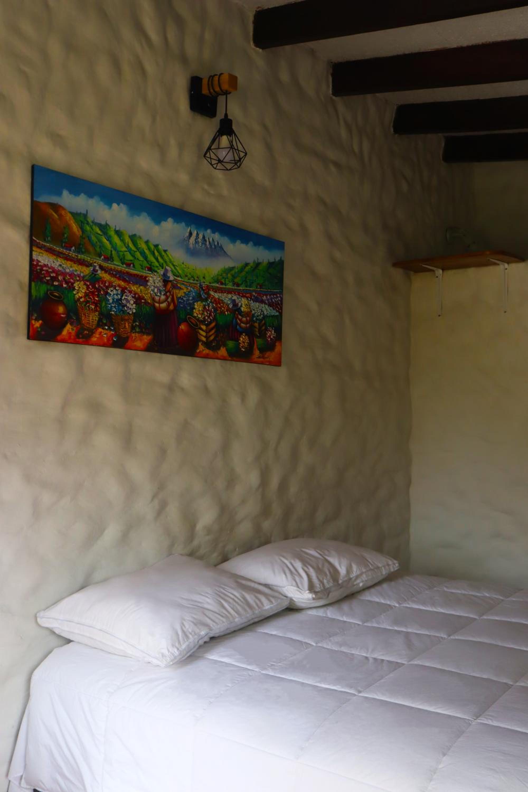 Standard Queen Room photo 3