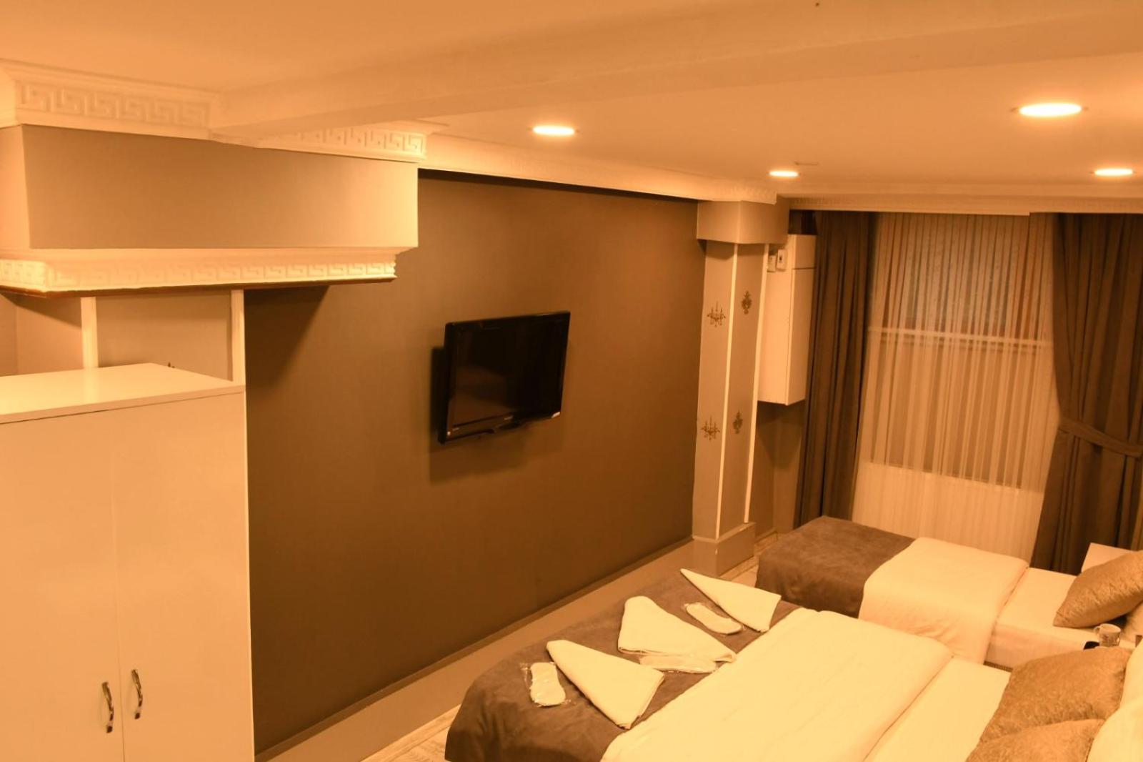 Classic Triple Room photo 1